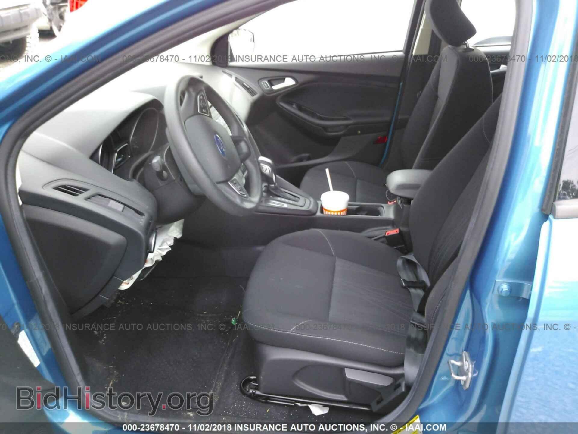 2016 Ford Focus - VIN: 1FADP3K20GL376760 - Photo 5