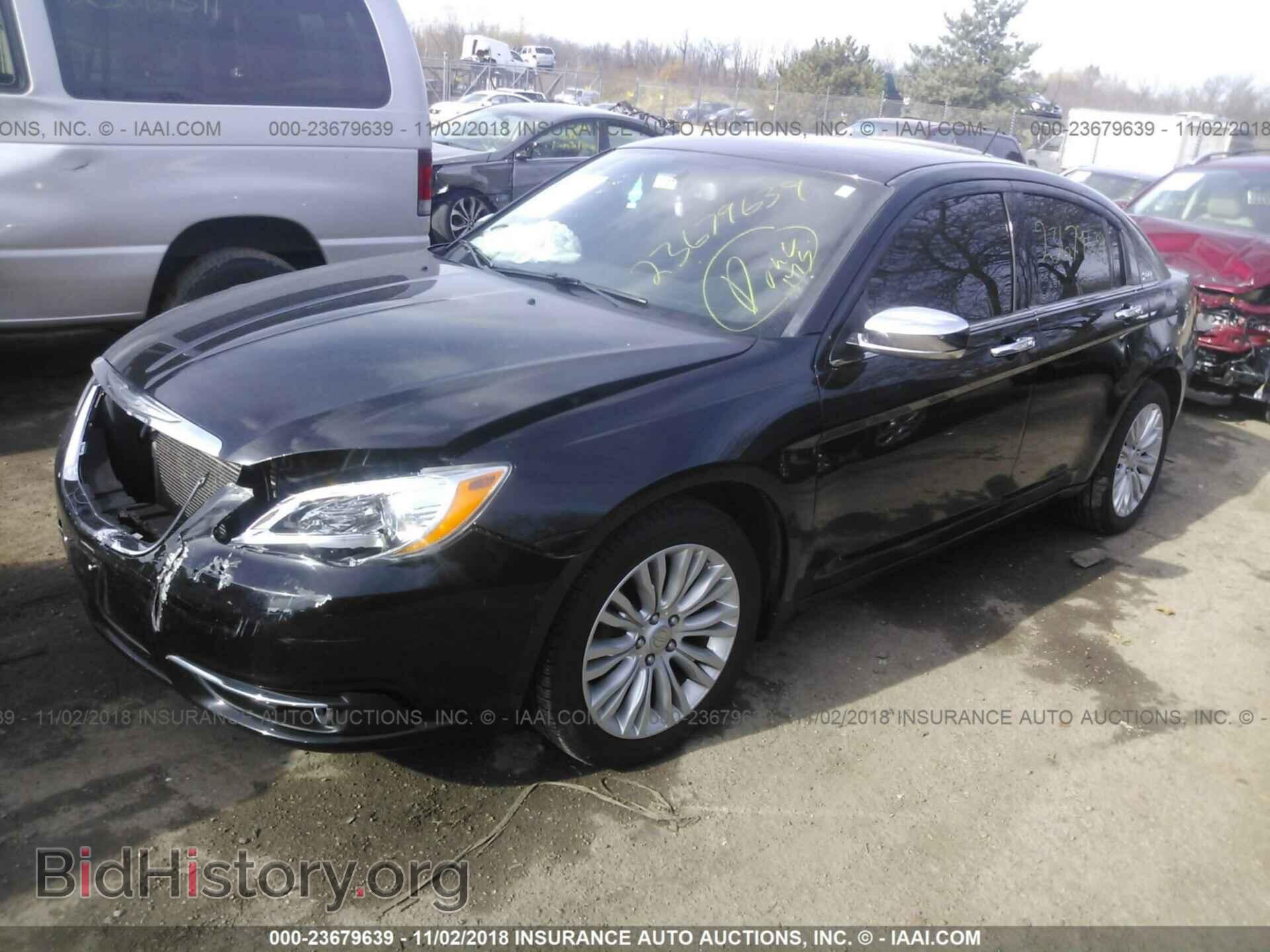 2012 Chrysler 200 - VIN: 1C3CCBCB8CN303598 - Photo 2