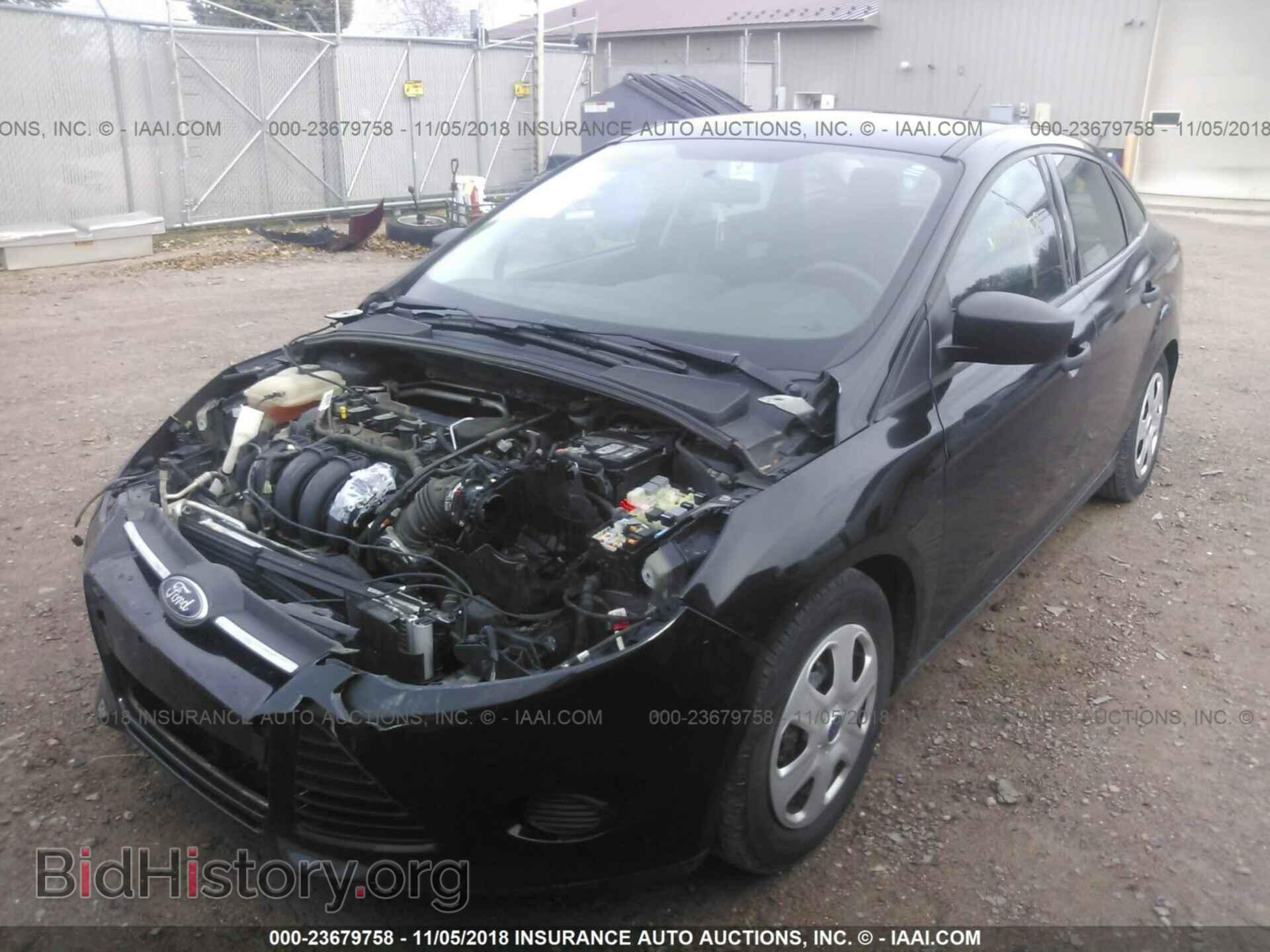 2014 Ford Focus - VIN: 1FADP3E28EL149616 - Фото 2