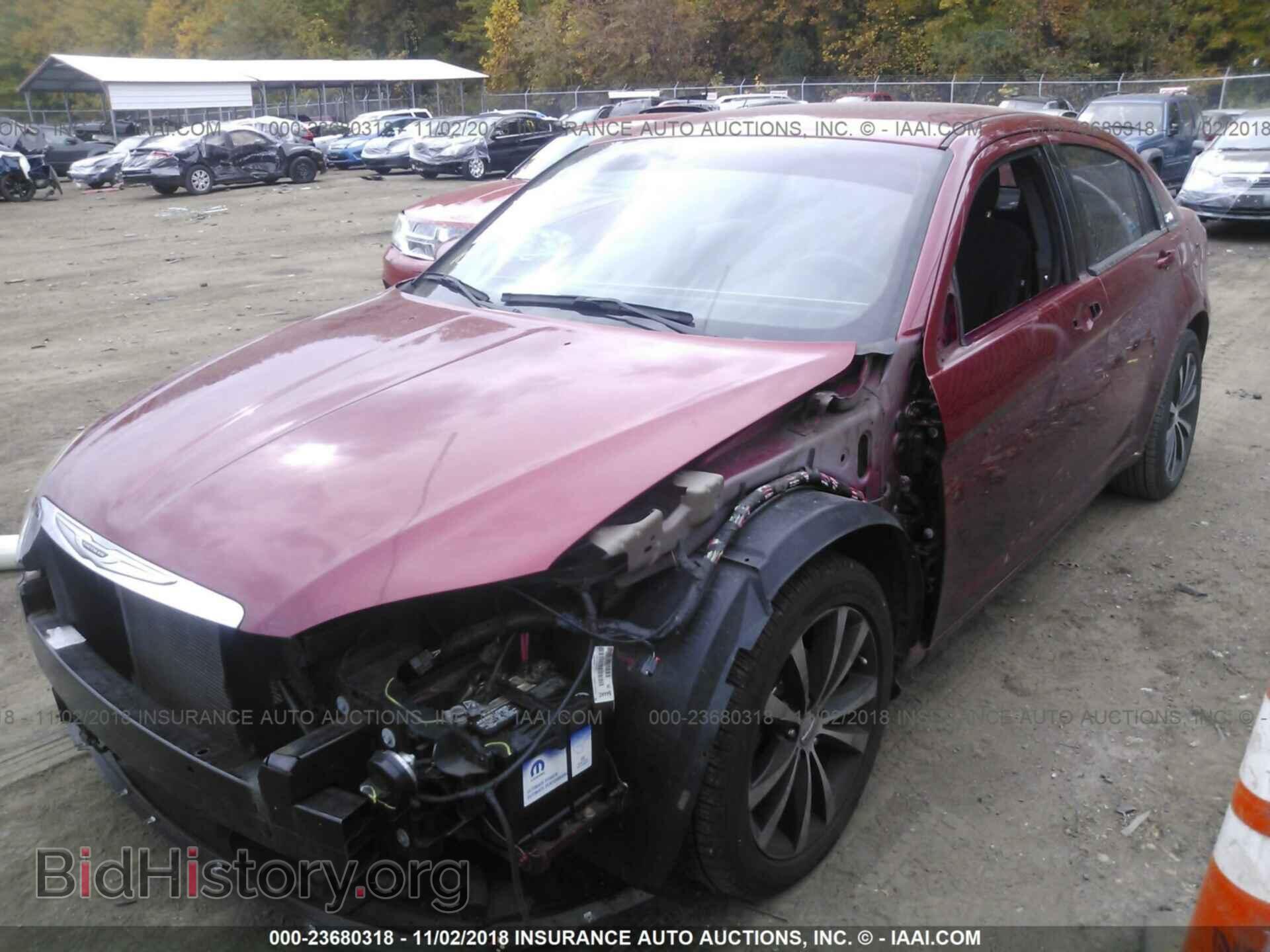 2013 Chrysler 200 - VIN: 1C3CCBBB6DN723203 - Photo 2