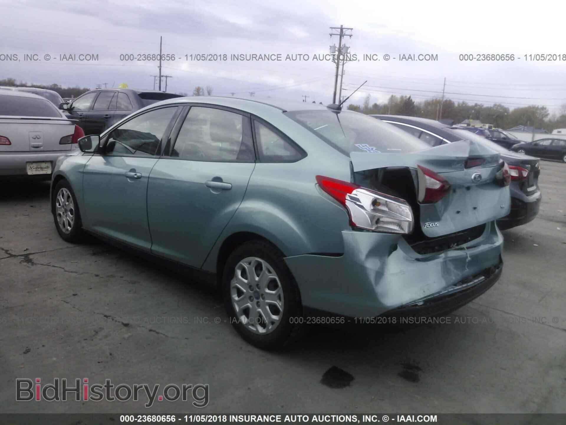 2012 Ford Focus - VIN: 1FAHP3F28CL194472 - Photo 3