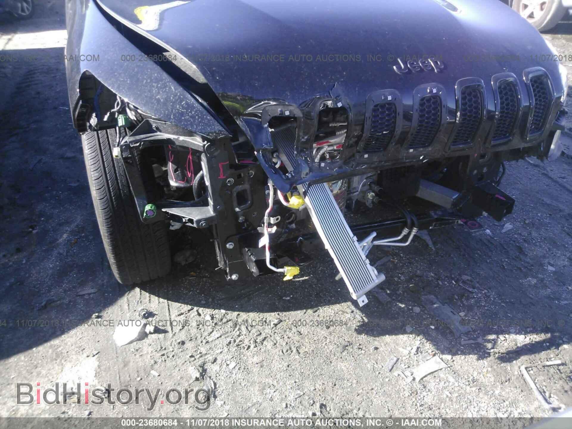 2017 Jeep Cherokee - VIN: 1C4PJMDS5HW664706 - Фото 6