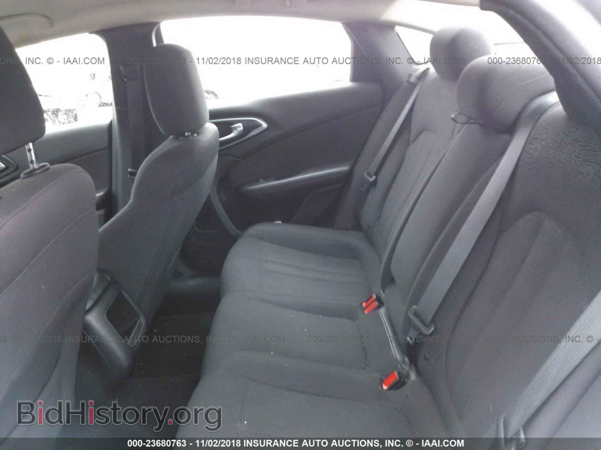 2015 Chrysler 200 - VIN: 1C3CCCAB5FN724241 - Photo 8