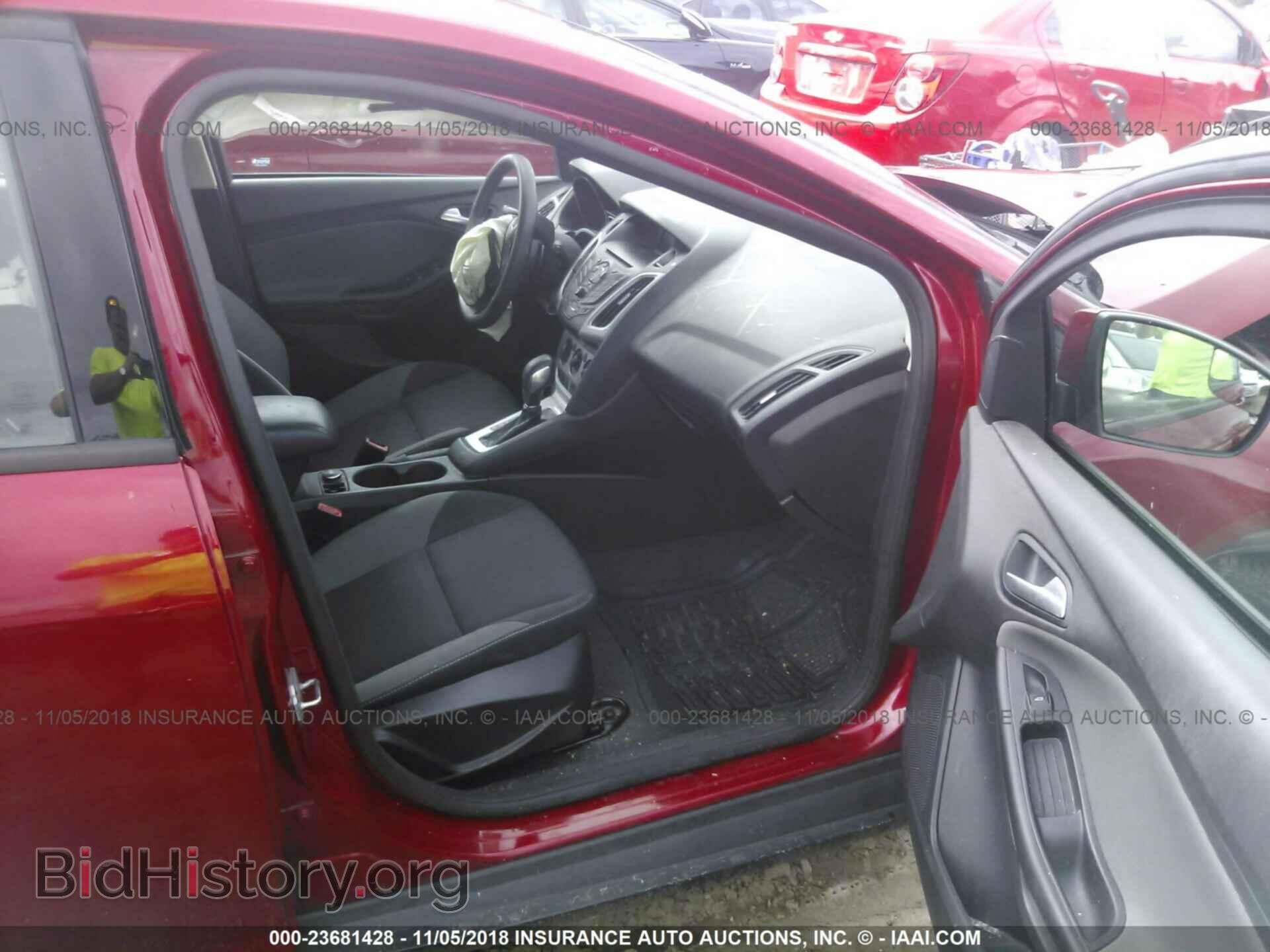 2012 Ford Focus - VIN: 1FAHP3K2XCL210368 - Фото 5