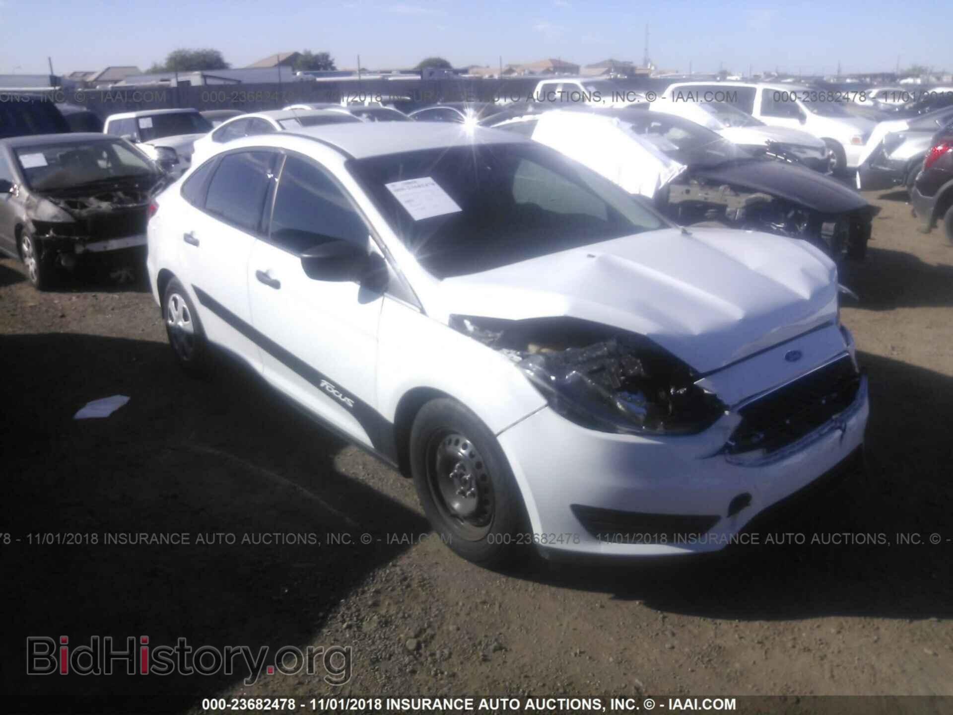 Фотография 1FADP3E29HL245209 - Ford Focus 2017