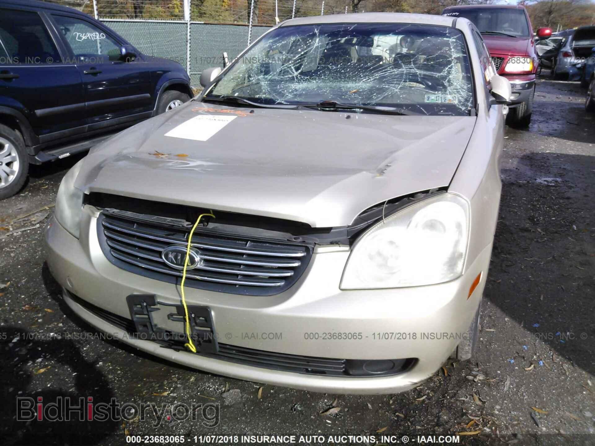 2007 KIA OPTIMA - VIN: KNAGE123775115024 - Фото 6