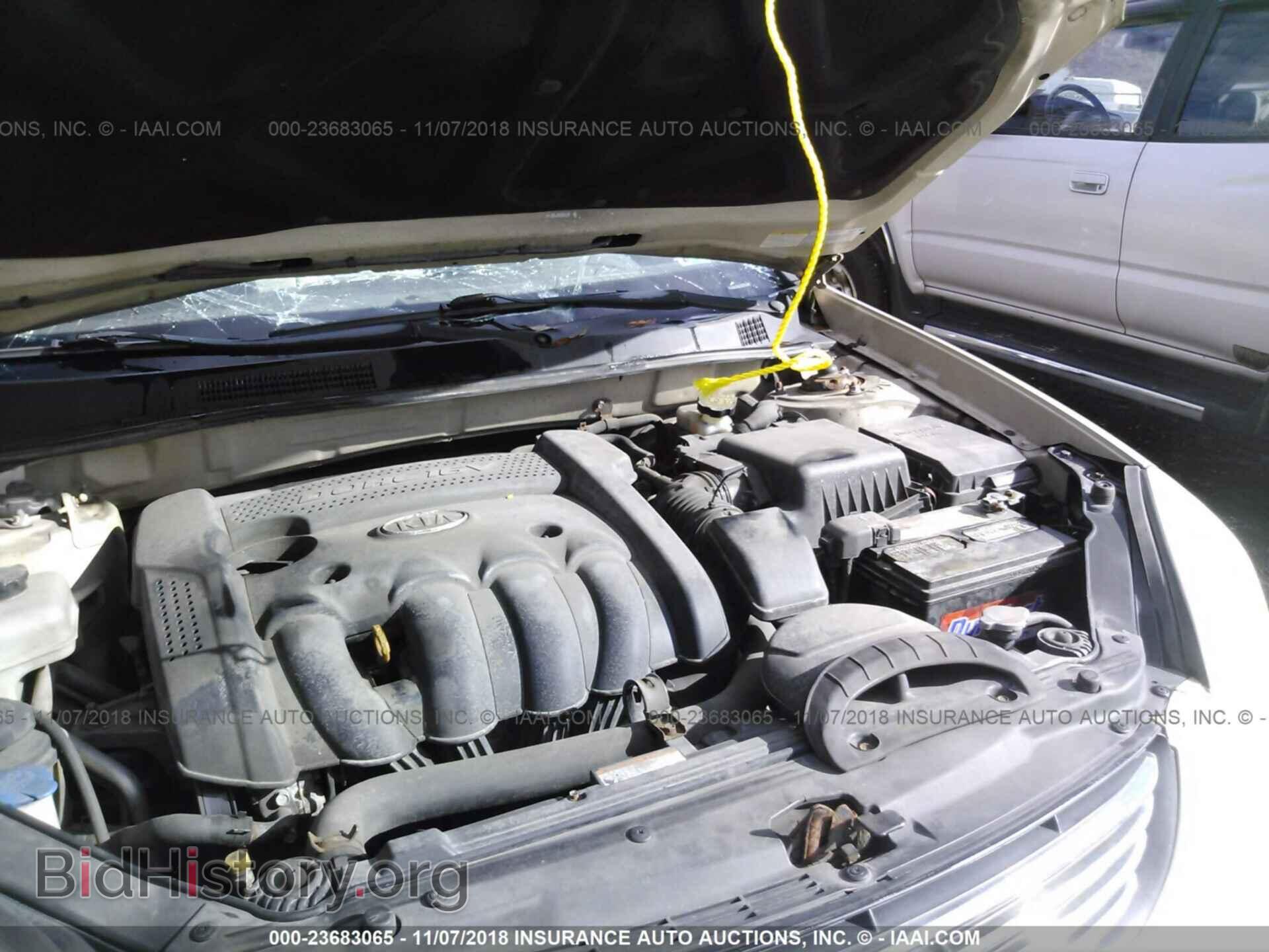 2007 KIA OPTIMA - VIN: KNAGE123775115024 - Фото 10