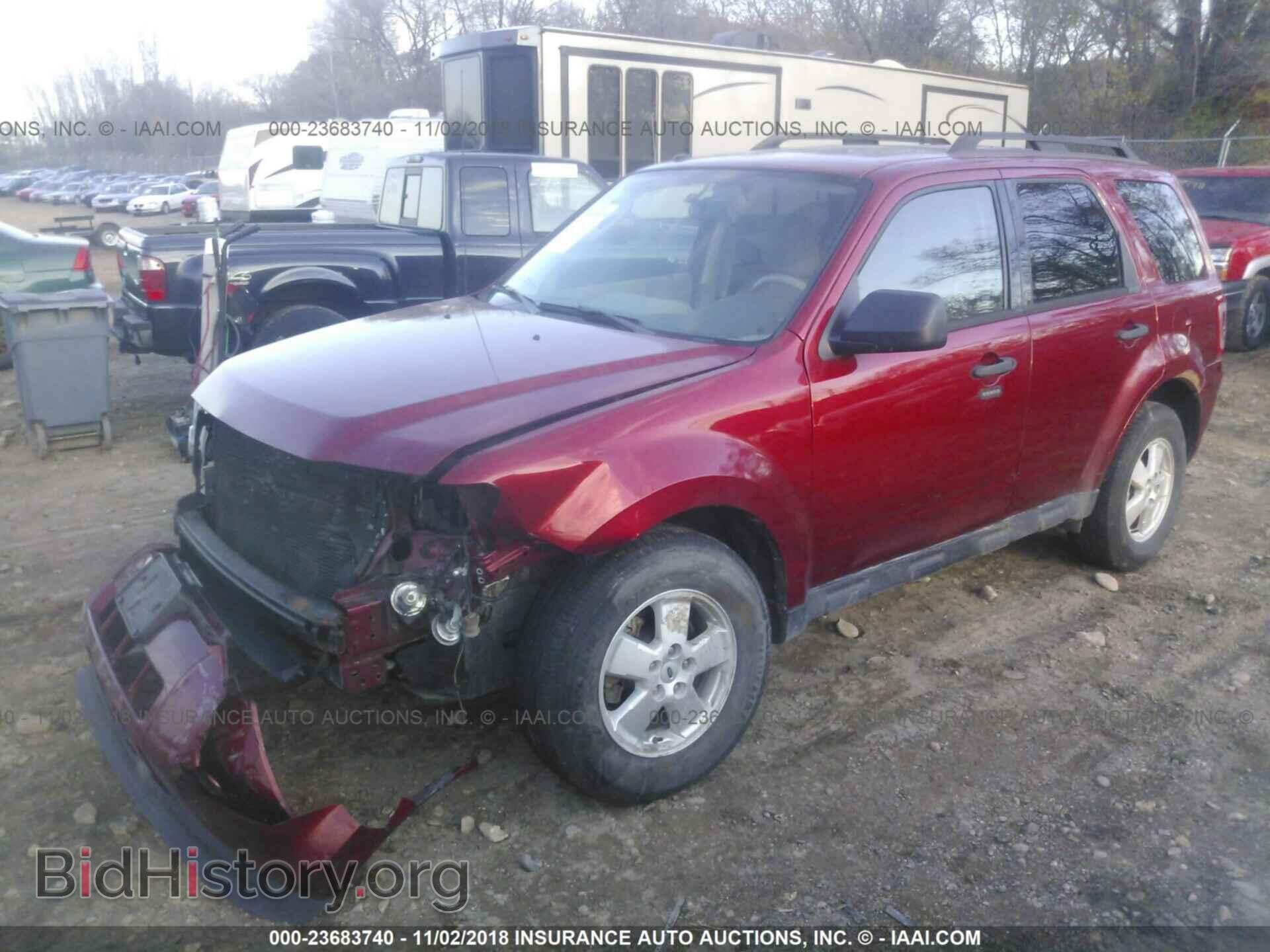 2012 Ford Escape - VIN: 1FMCU9DG5CKC08036 - Photo 2