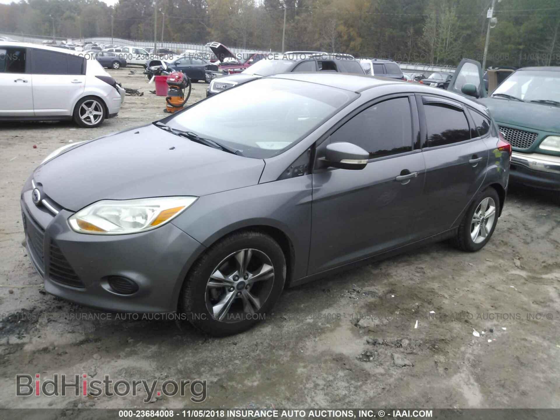 2013 Ford Focus - VIN: 1FADP3K2XDL330929 - Photo 2