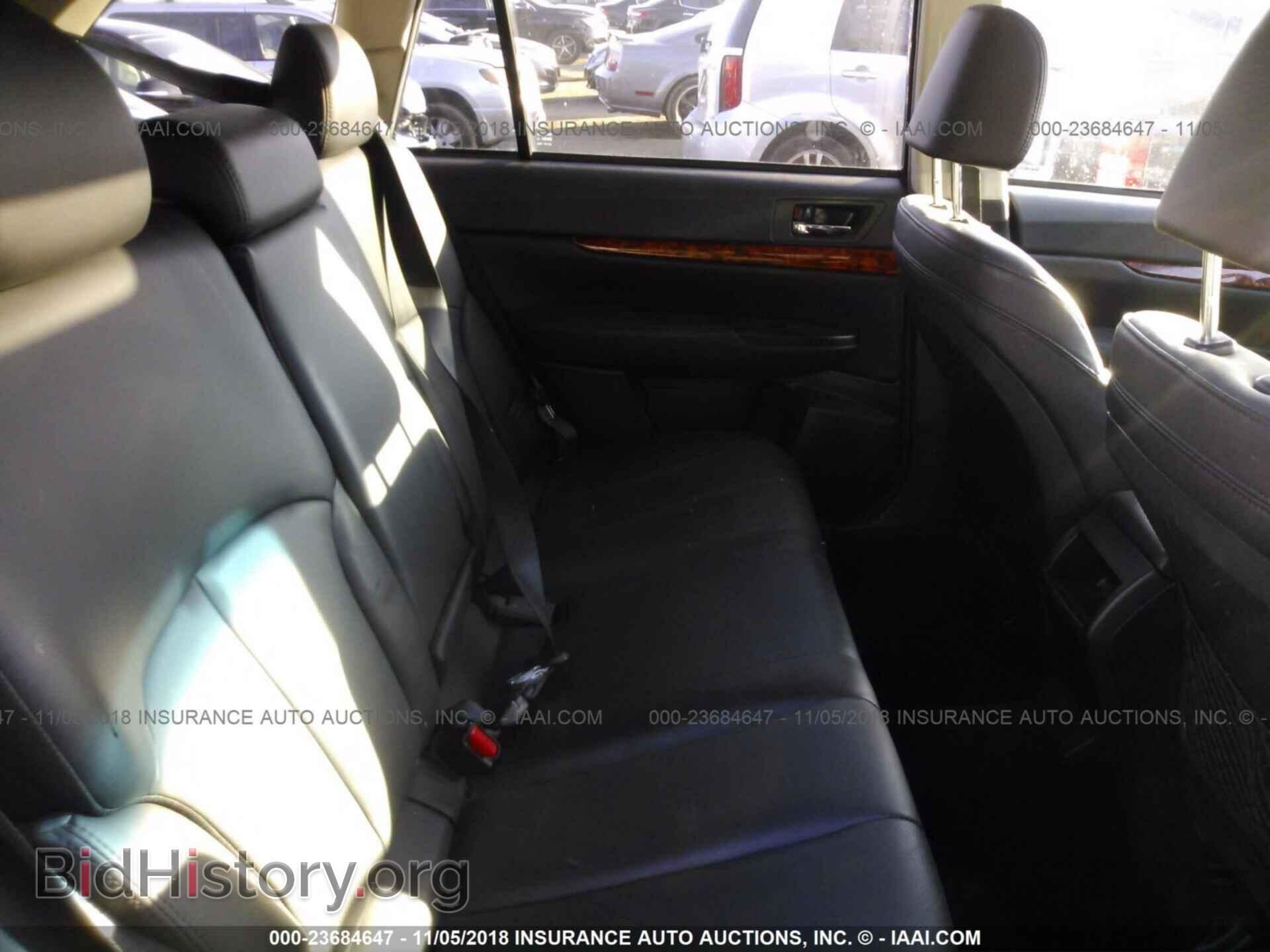 2011 Subaru Outback - VIN: 4S4BRDKC1B2406241 - Фото 8