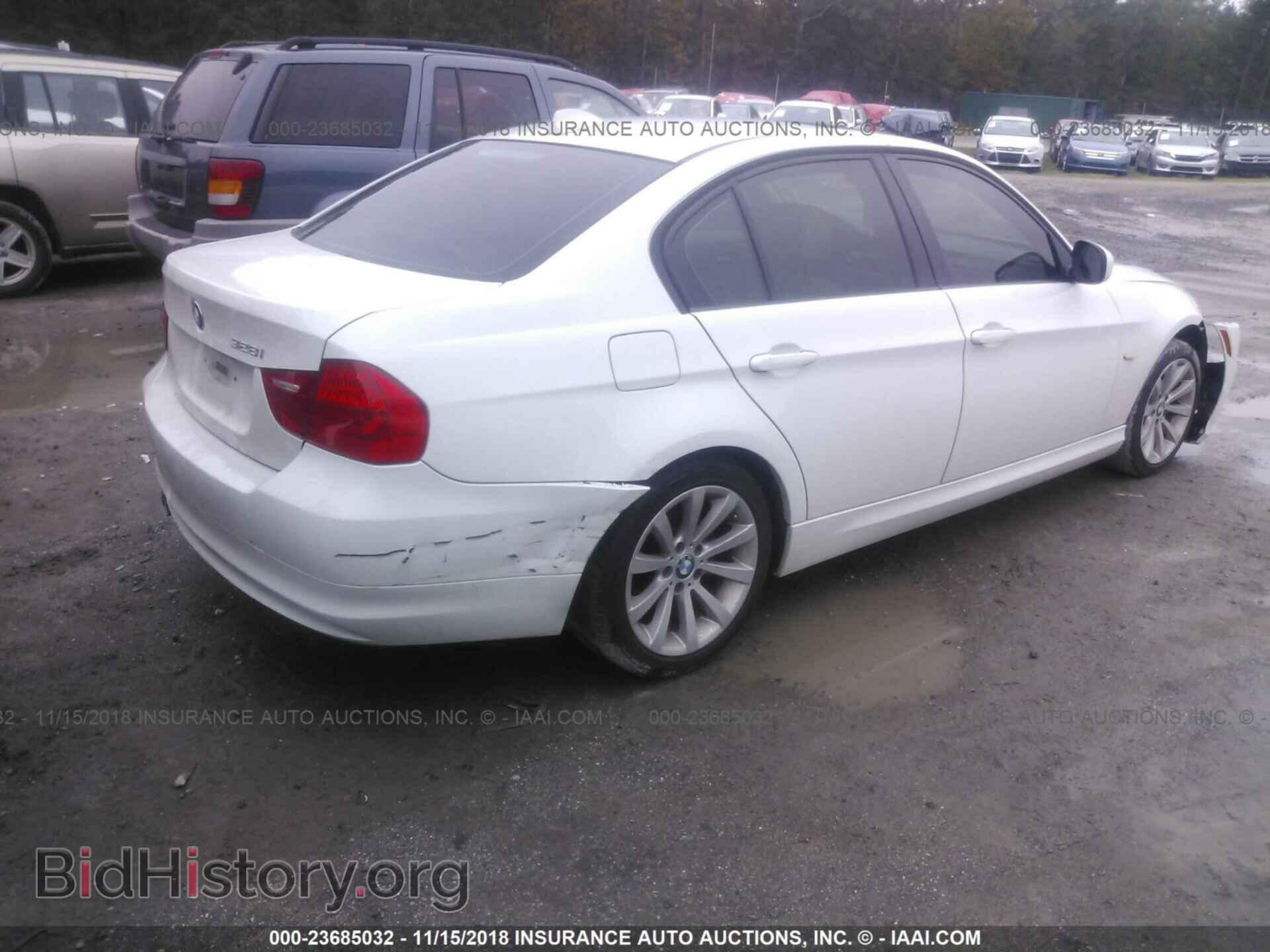 2011 BMW 328 - VIN: WBAPH5G54BNM75899 - Фото 4