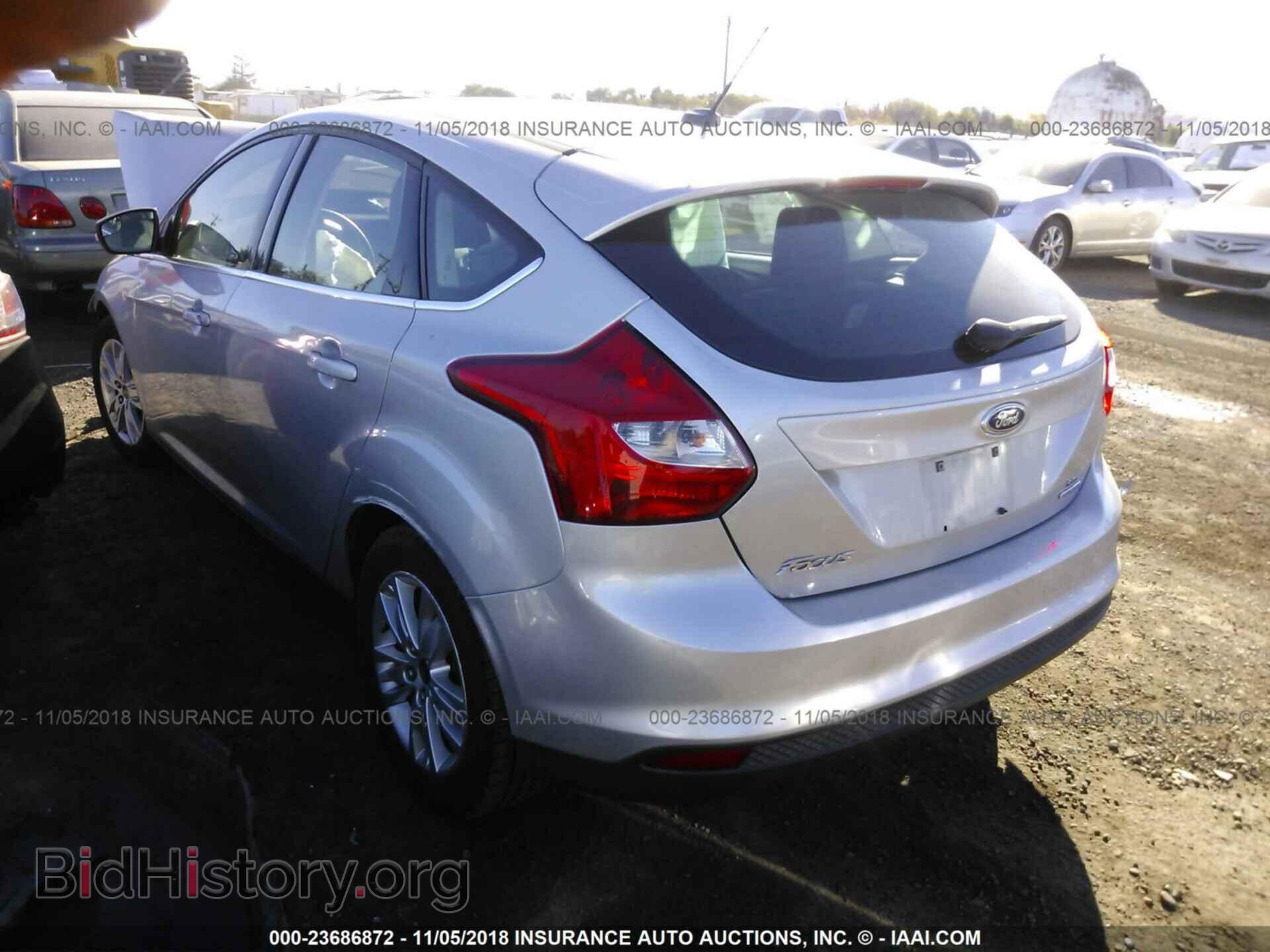 2012 Ford Focus - VIN: 1FAHP3M21CL393852 - Photo 3