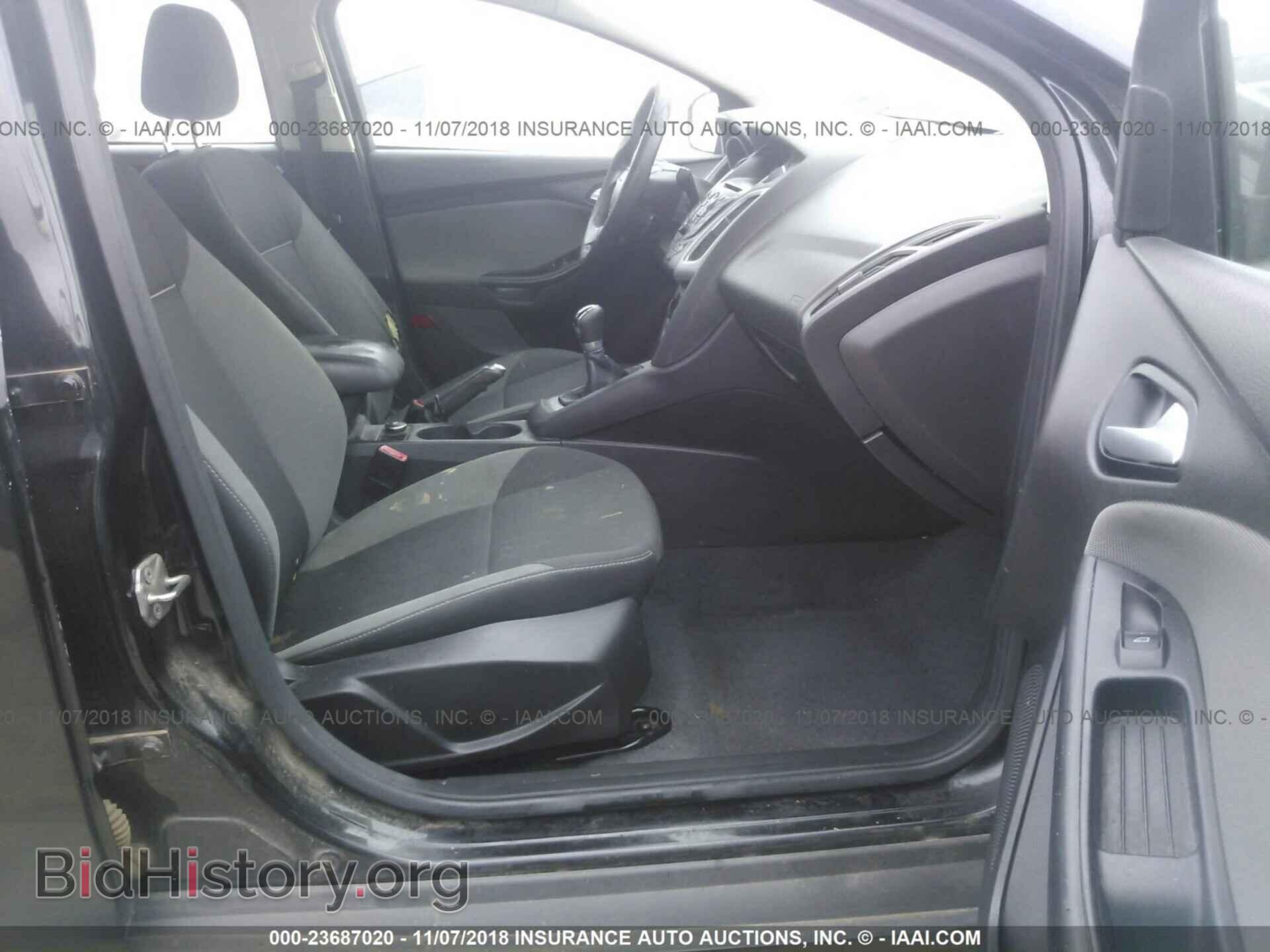 2012 Ford Focus - VIN: 1FAHP3F26CL143553 - Photo 5