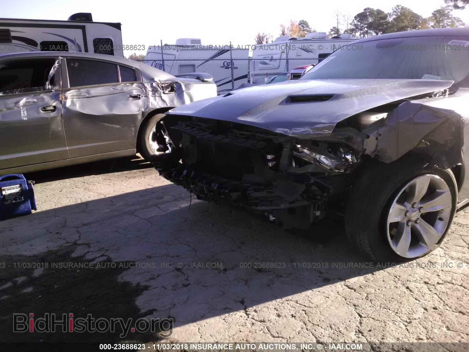 2018 Dodge Challenger - VIN: 2C3CDZAG2JH325400 - Photo 6