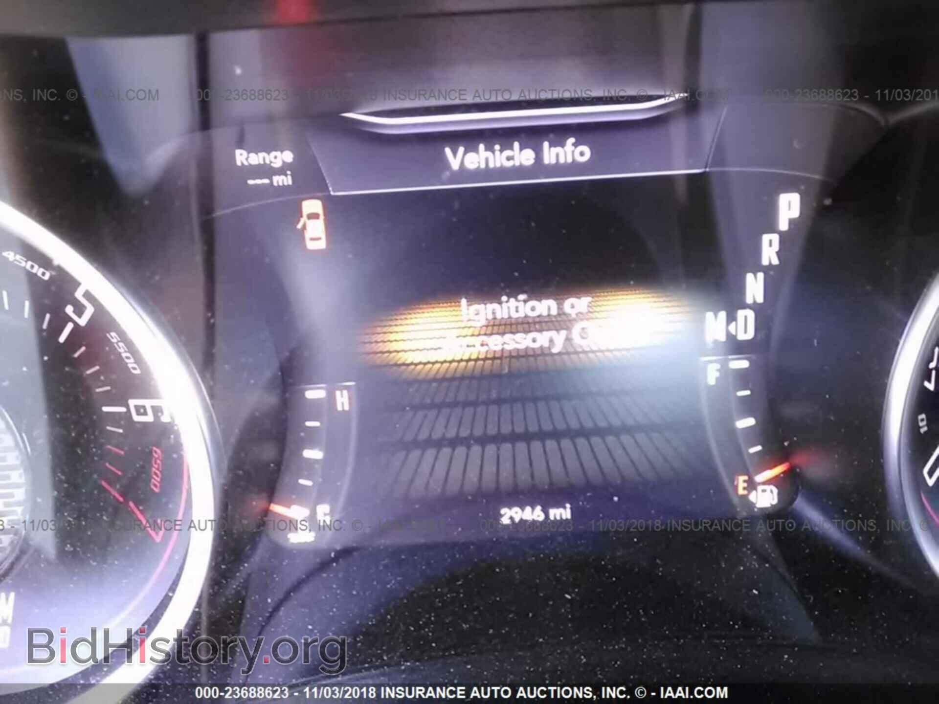 2018 Dodge Challenger - VIN: 2C3CDZAG2JH325400 - Photo 7