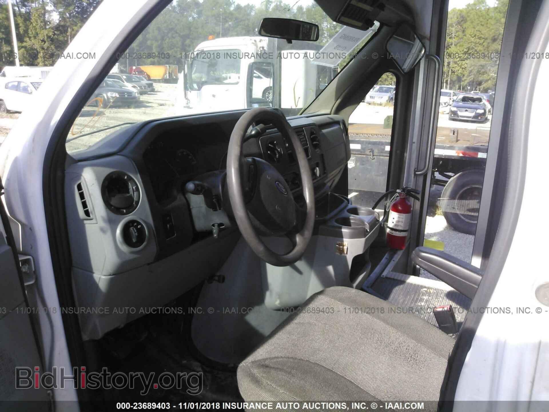 2012 Ford Econoline - VIN: 1FDEE3FL0CDA41523 - Фото 5