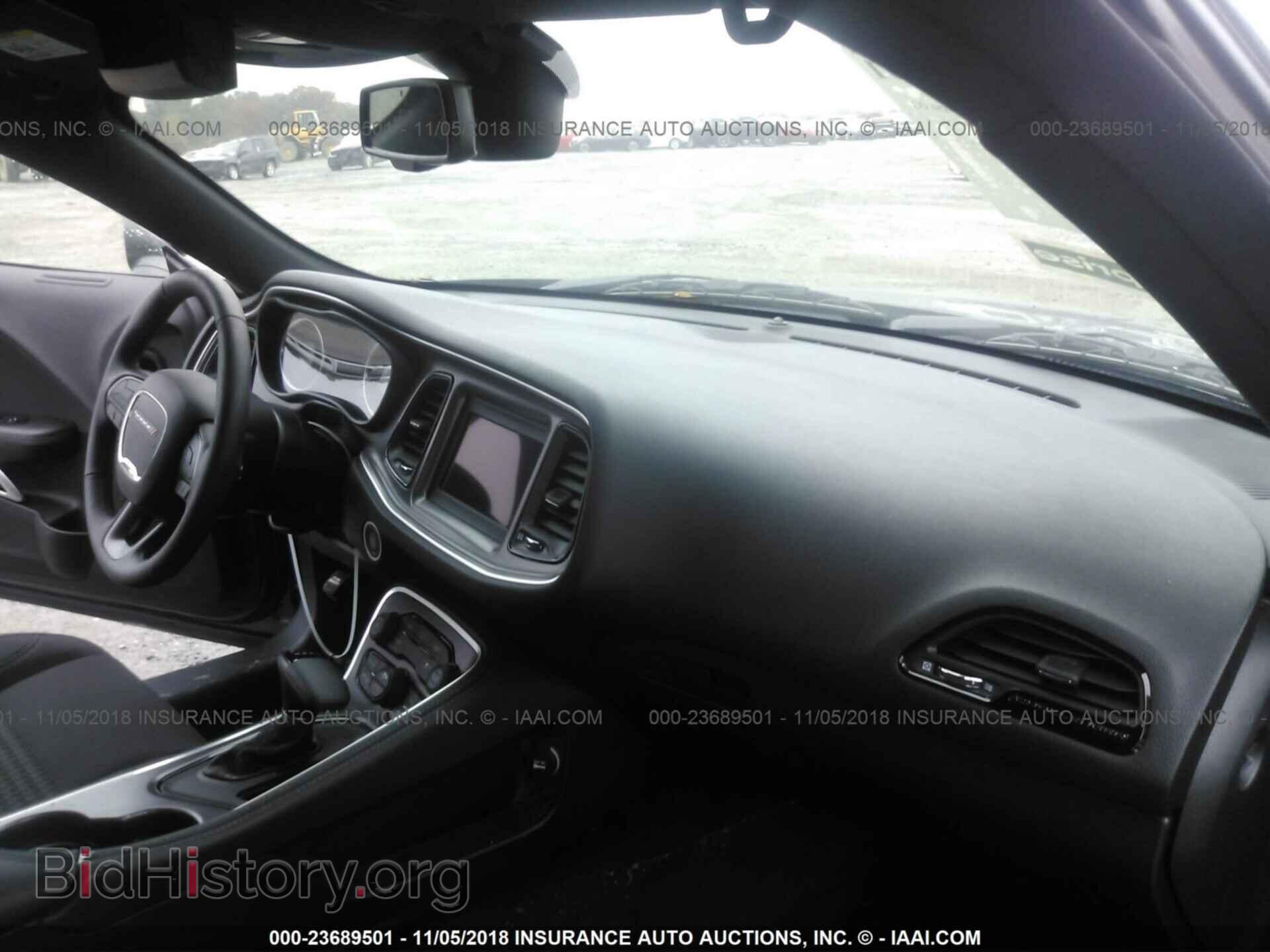 2018 Dodge Challenger - VIN: 2C3CDZAG1JH236093 - Photo 5