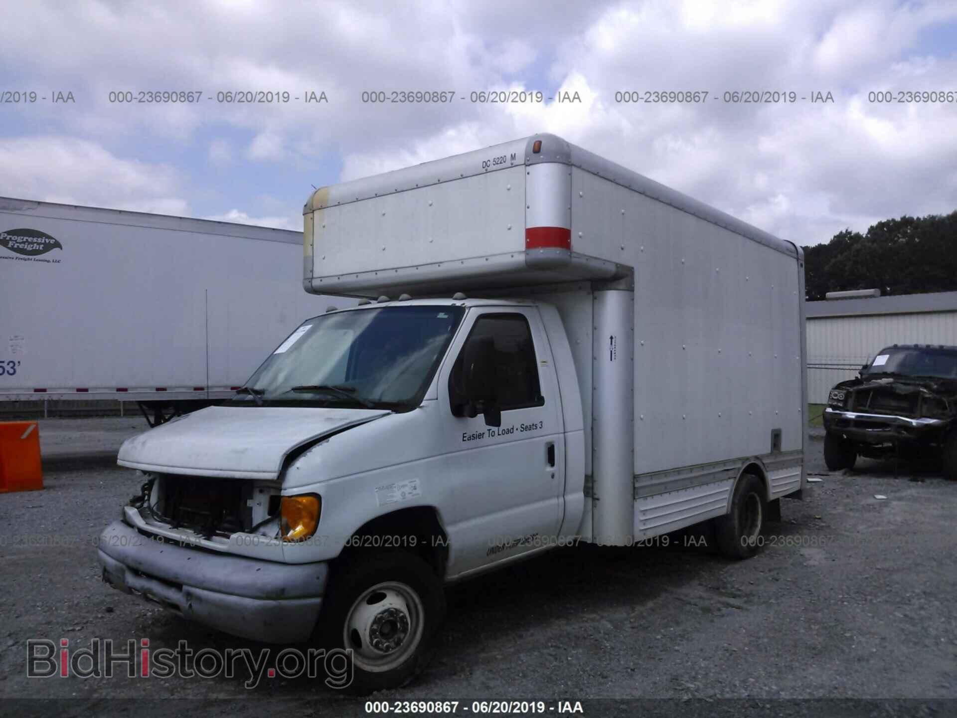 2006 FORD ECONOLINE - VIN: 1FDXE45S56DA65229 - Фото 2