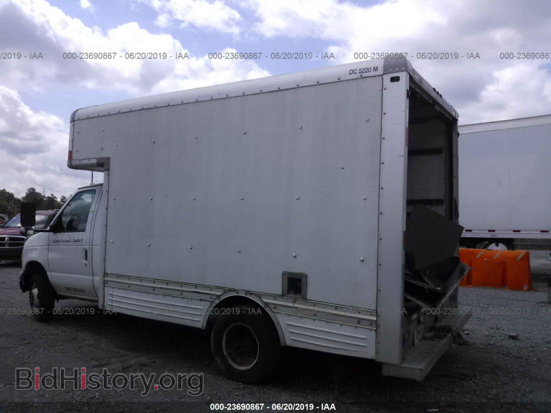 2006 FORD ECONOLINE - VIN: 1FDXE45S56DA65229 - Фото 3