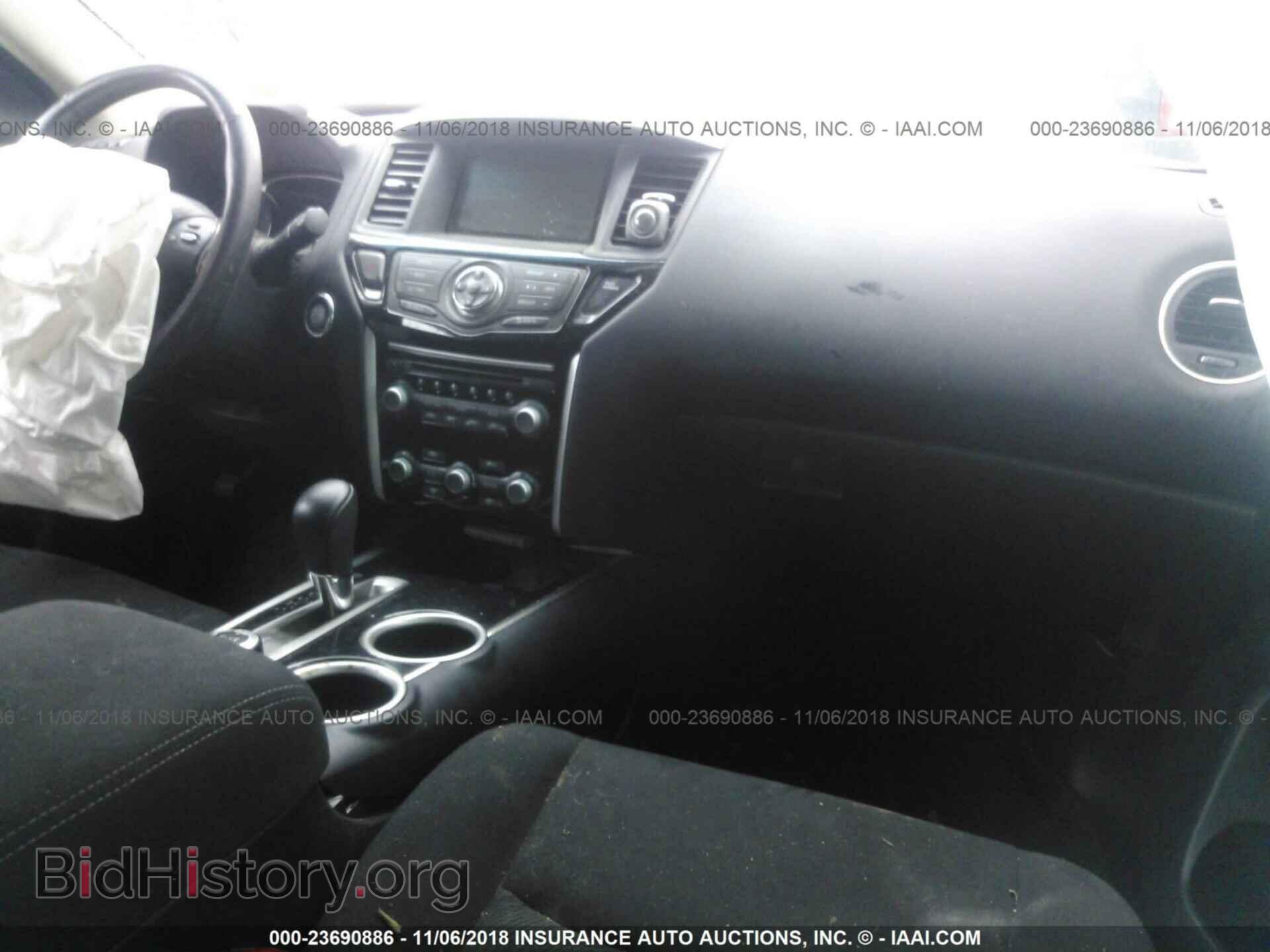 2014 Nissan Pathfinder - VIN: 5N1AR2MM8EC708159 - Фото 5