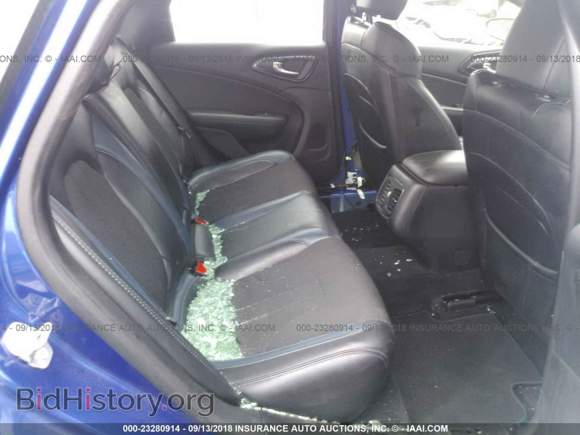 2016 CHRYSLER 200 - VIN: 1C3CCCBB3GN111535 - Фото 8