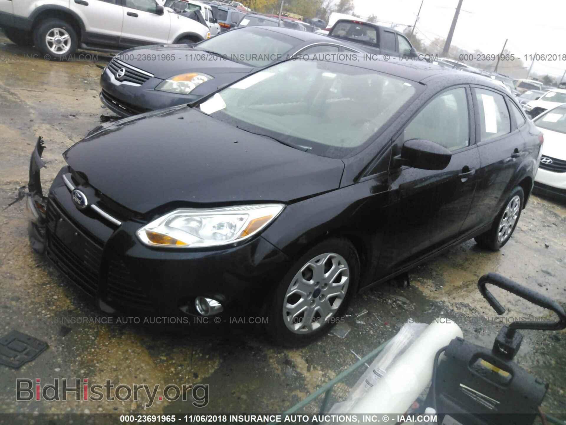 2012 Ford Focus - VIN: 1FAHP3F21CL427415 - Фото 2