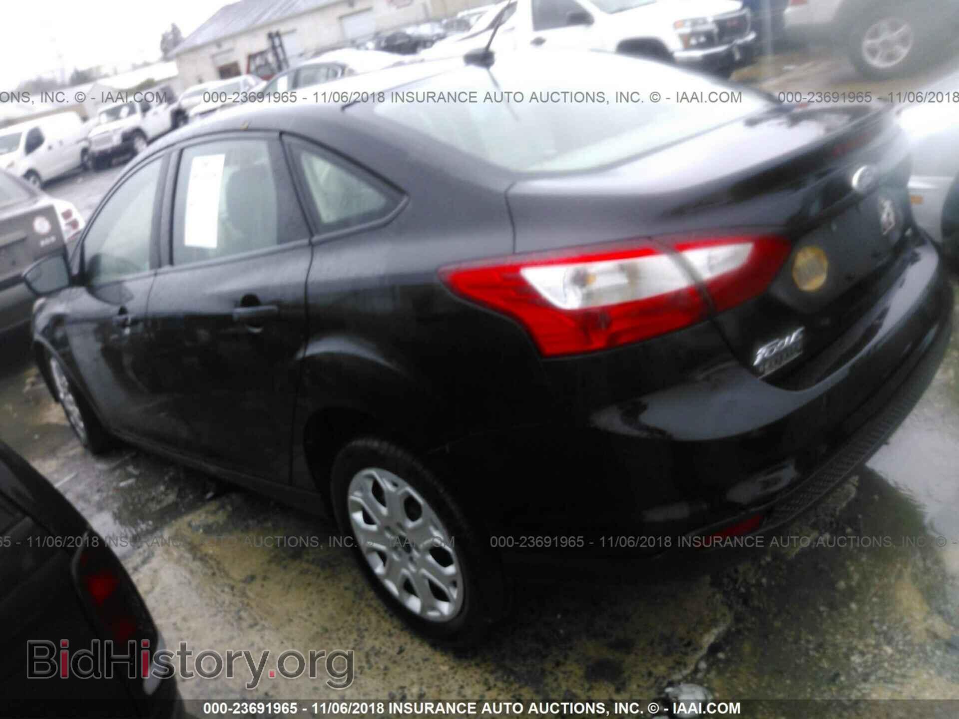 2012 Ford Focus - VIN: 1FAHP3F21CL427415 - Фото 3