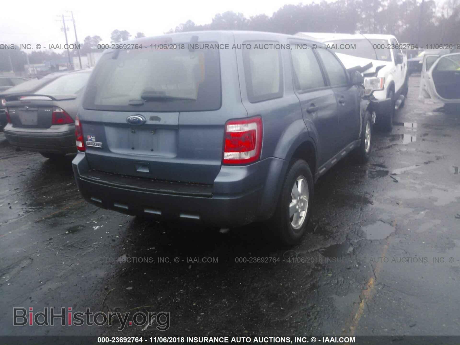 2011 Ford Escape - VIN: 1FMCU0C74BKC60477 - Photo 4