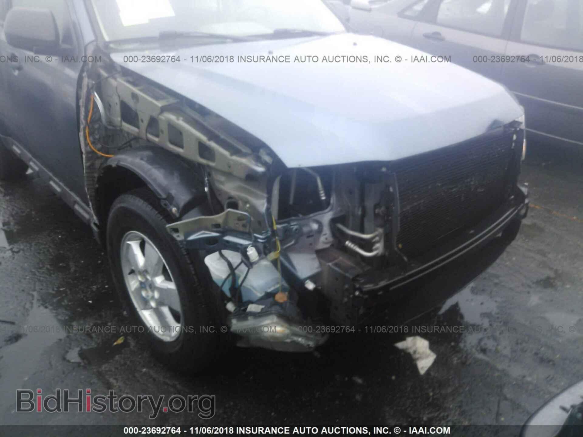 2011 Ford Escape - VIN: 1FMCU0C74BKC60477 - Photo 6