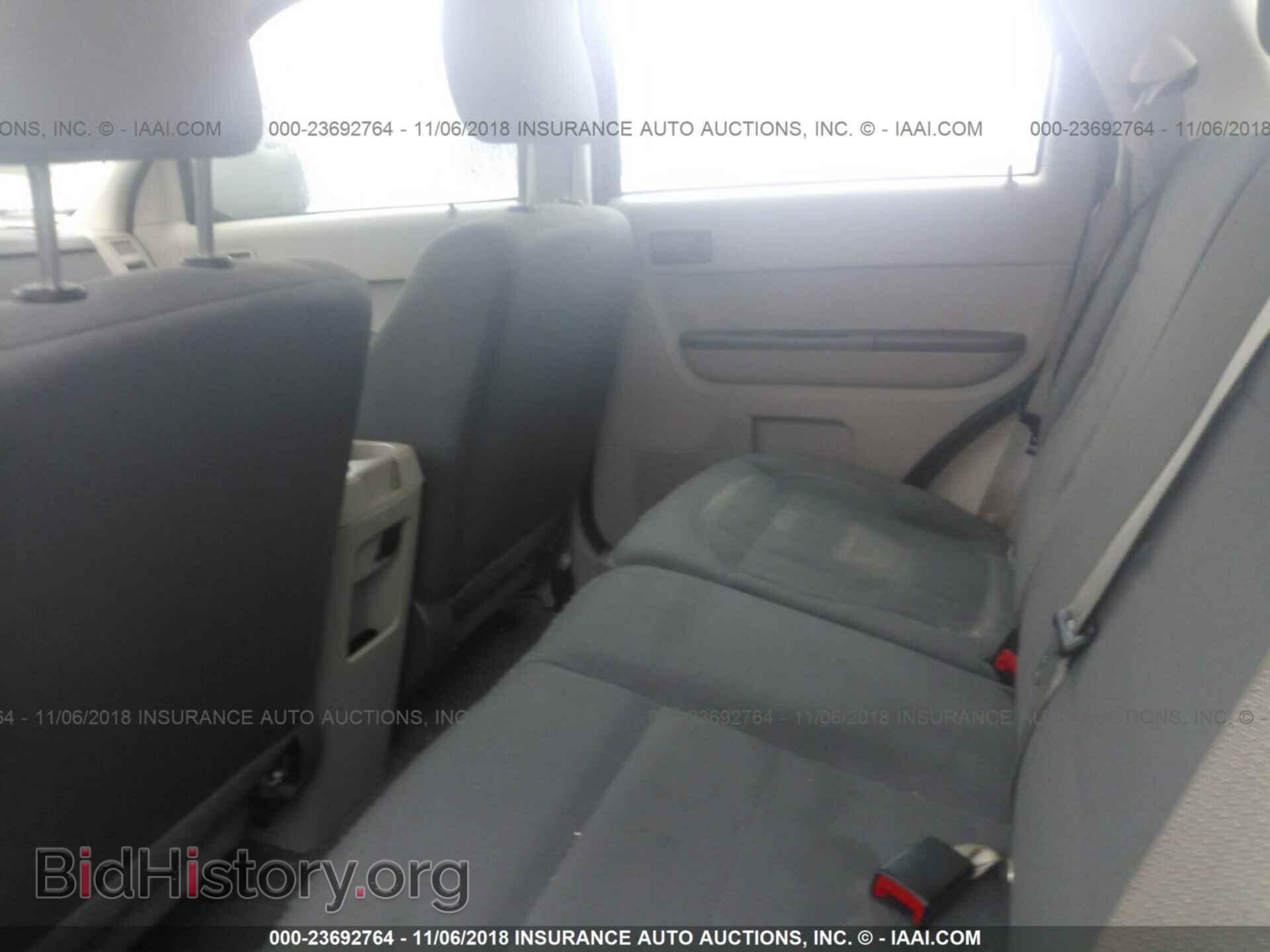 2011 Ford Escape - VIN: 1FMCU0C74BKC60477 - Photo 8