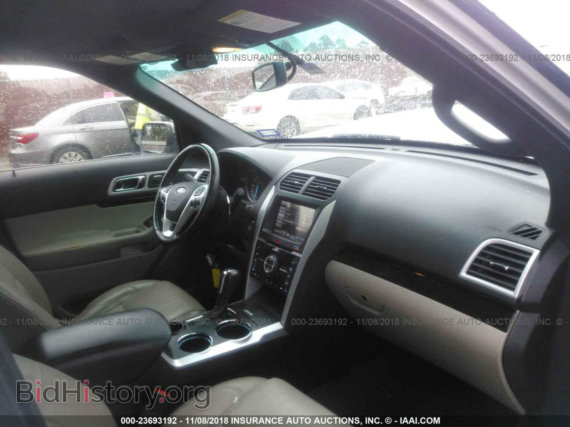2011 Ford Explorer - VIN: 1FMHK7F82BGA57230 - Фото 5