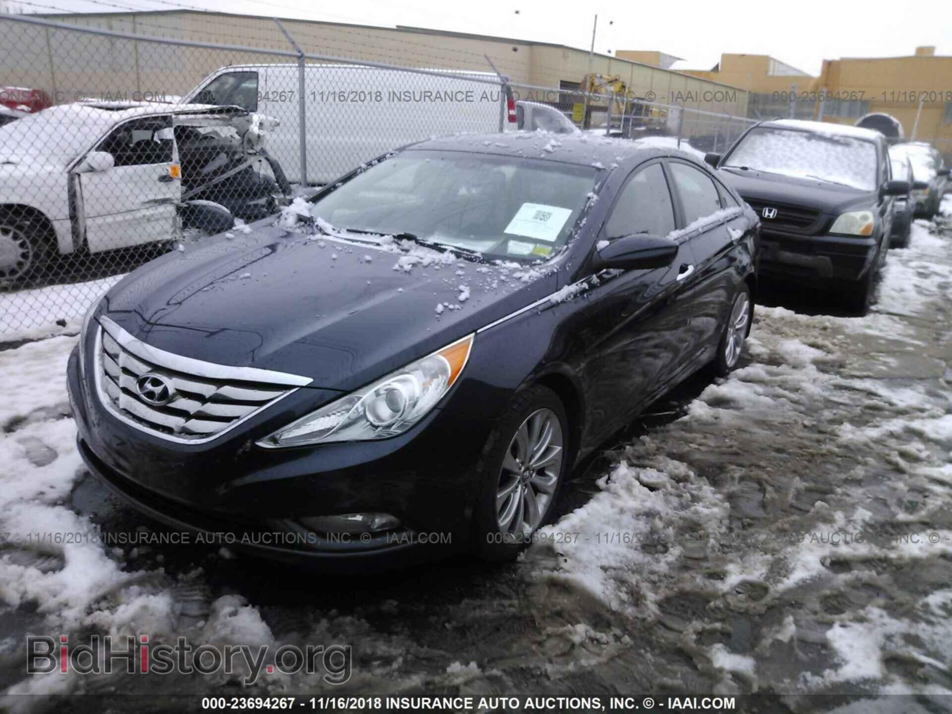 2012 Hyundai Sonata - VIN: 5NPEC4AB1CH410513 - Фото 2