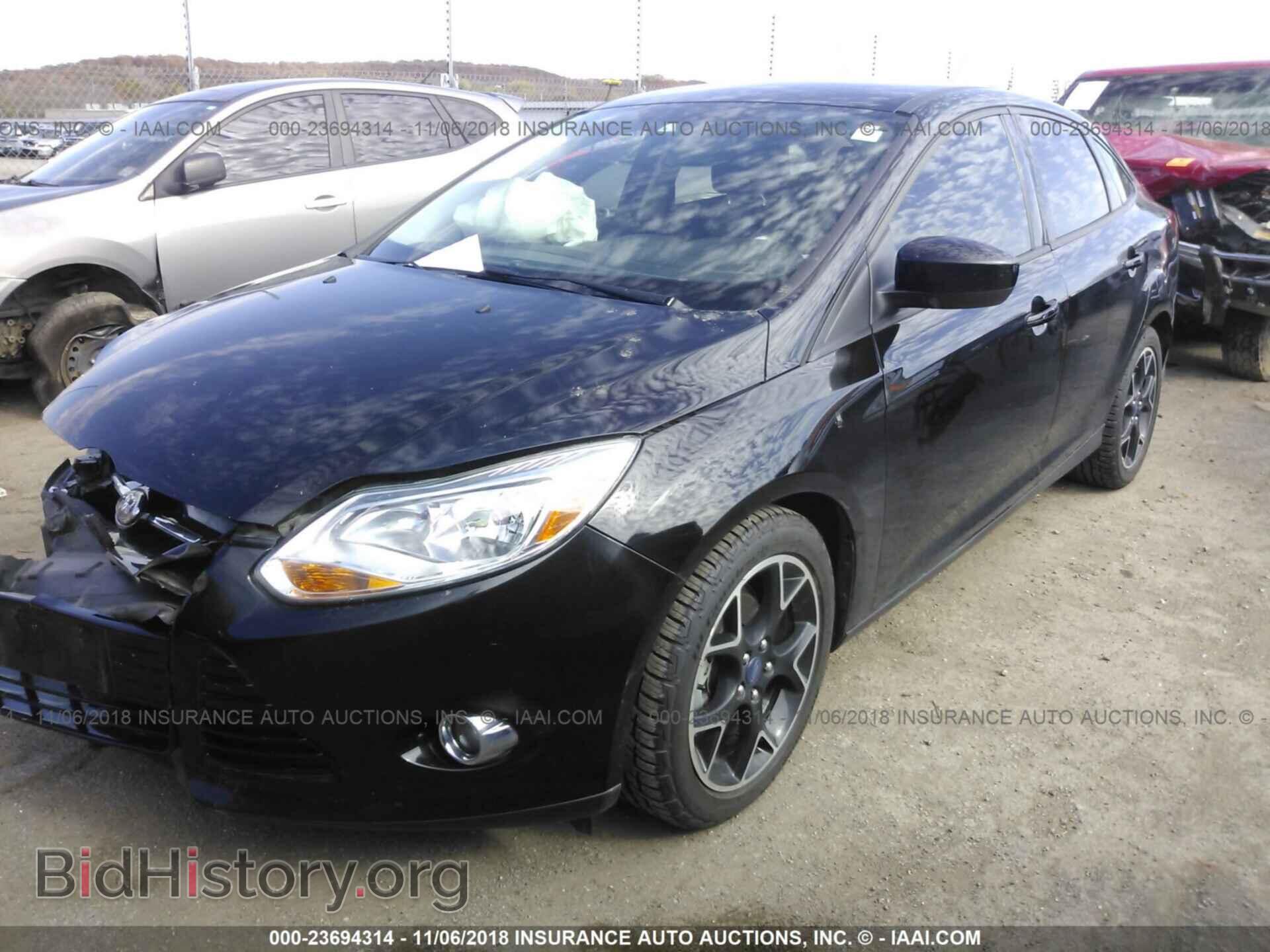 2012 Ford Focus - VIN: 1FAHP3F24CL227032 - Photo 2