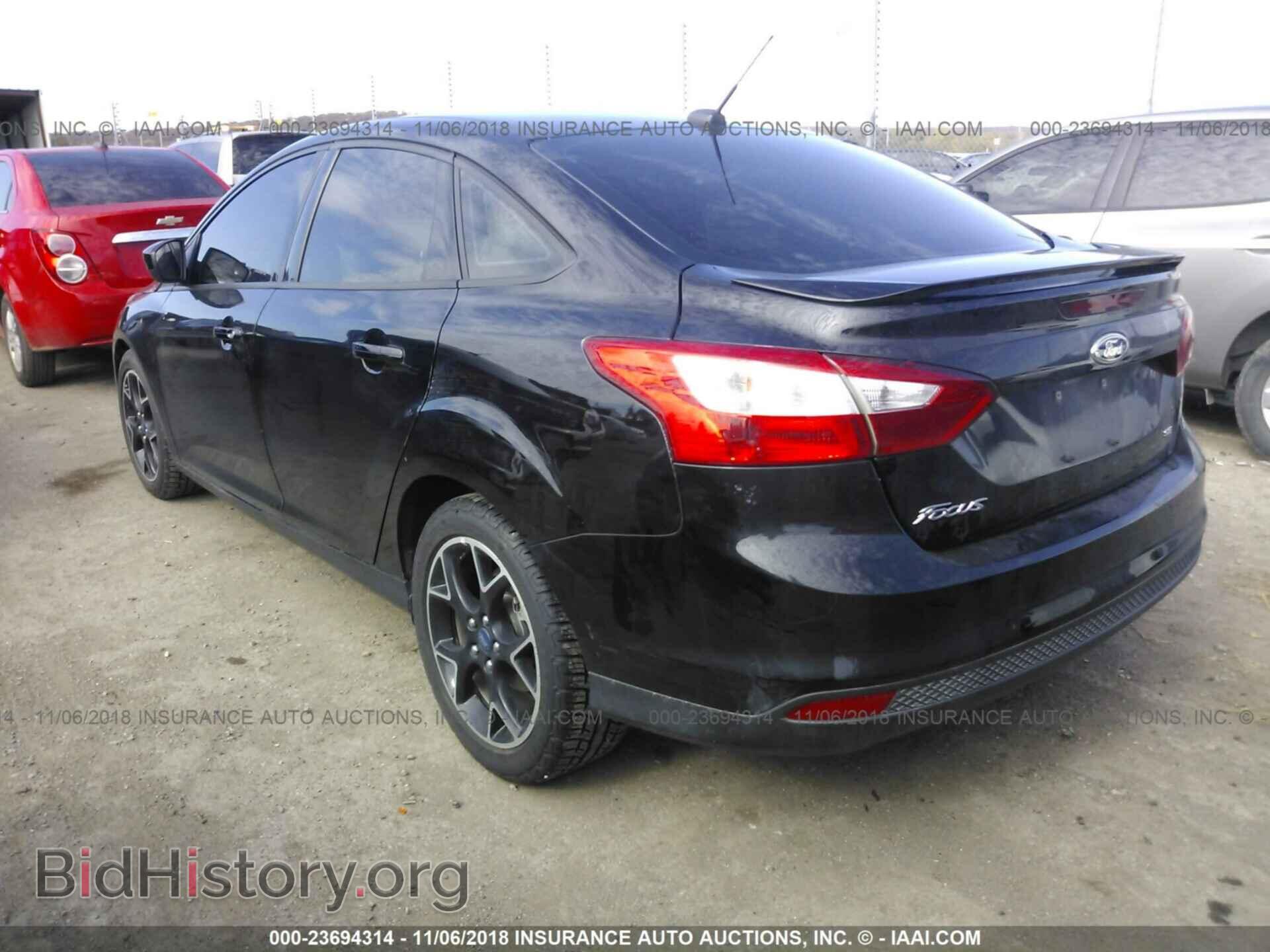 2012 Ford Focus - VIN: 1FAHP3F24CL227032 - Photo 3