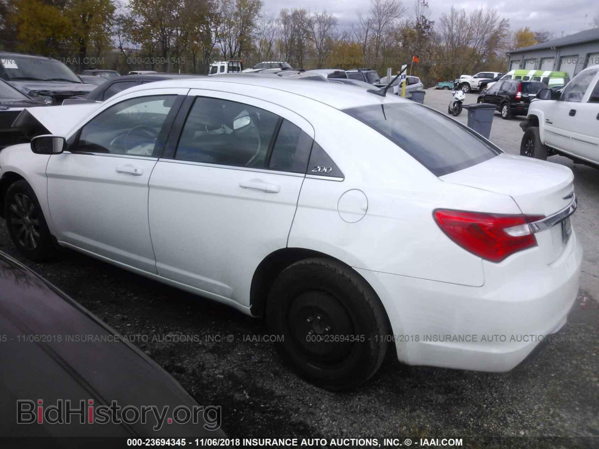 2013 CHRYSLER 200 - VIN: 1C3CCBBB8DN672156 - Фото 3