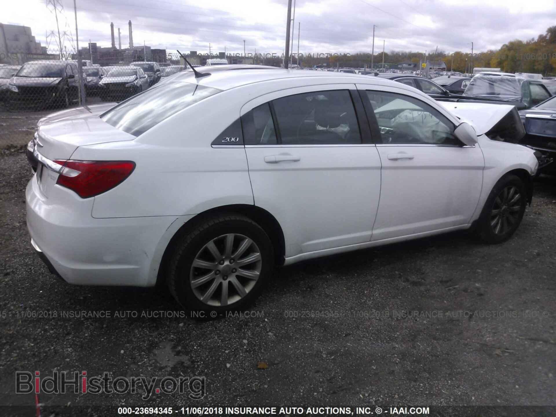 2013 CHRYSLER 200 - VIN: 1C3CCBBB8DN672156 - Фото 4