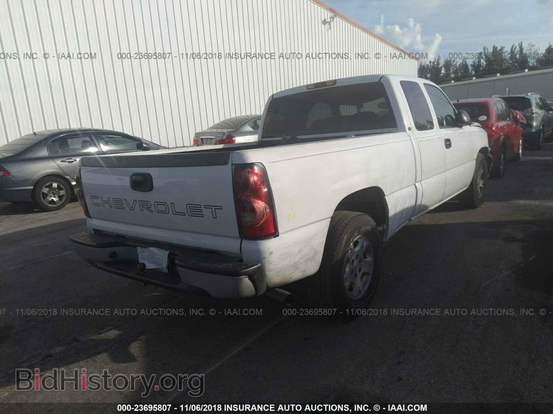 2005 CHEVROLET SILVERADO - VIN: 2GCEC19V051298689 - Photo 4