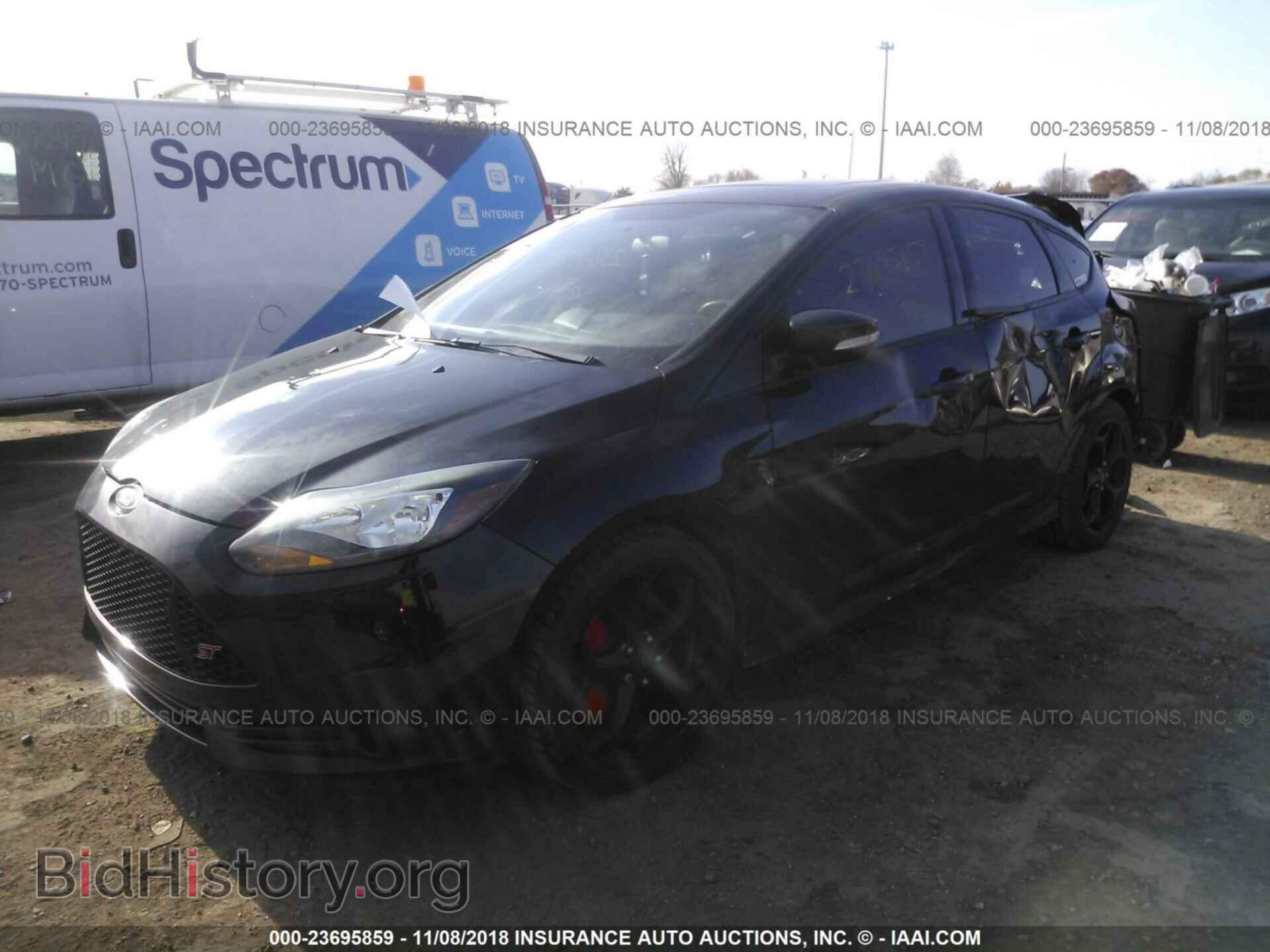 2013 Ford Focus - VIN: 1FADP3L93DL241487 - Photo 2