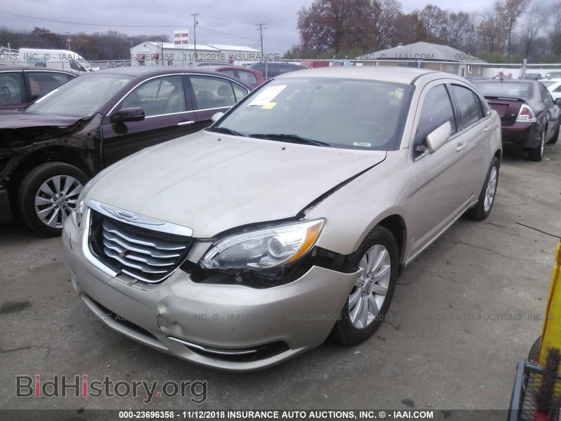 2014 CHRYSLER 200 - VIN: 1C3CCBBB8EN197805 - Фото 2