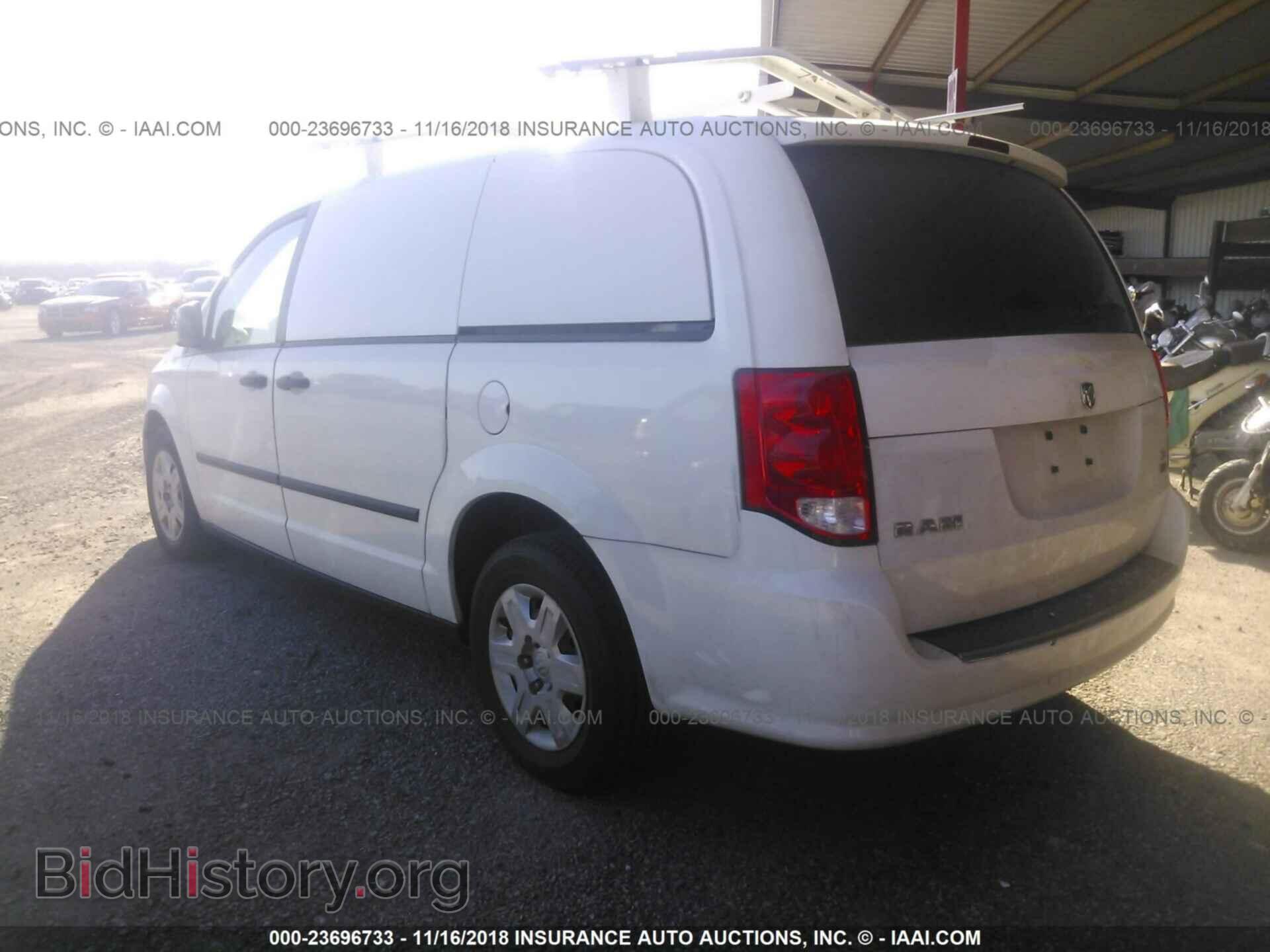 2013 Ram Tradesman - VIN: 2C4JRGAG4DR811665 - Фото 3