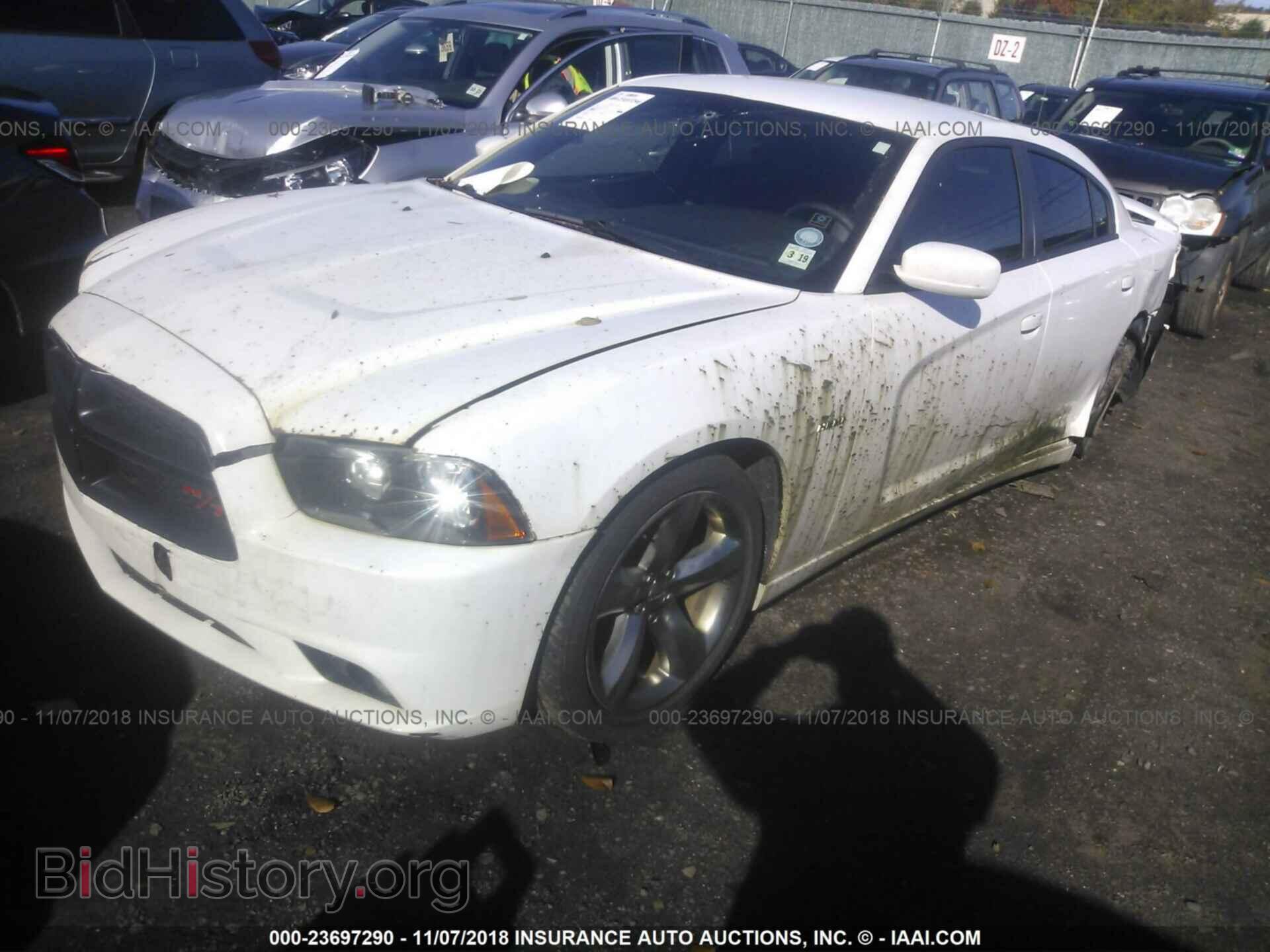 2014 Dodge Charger - VIN: 2C3CDXCT3EH140163 - Photo 2