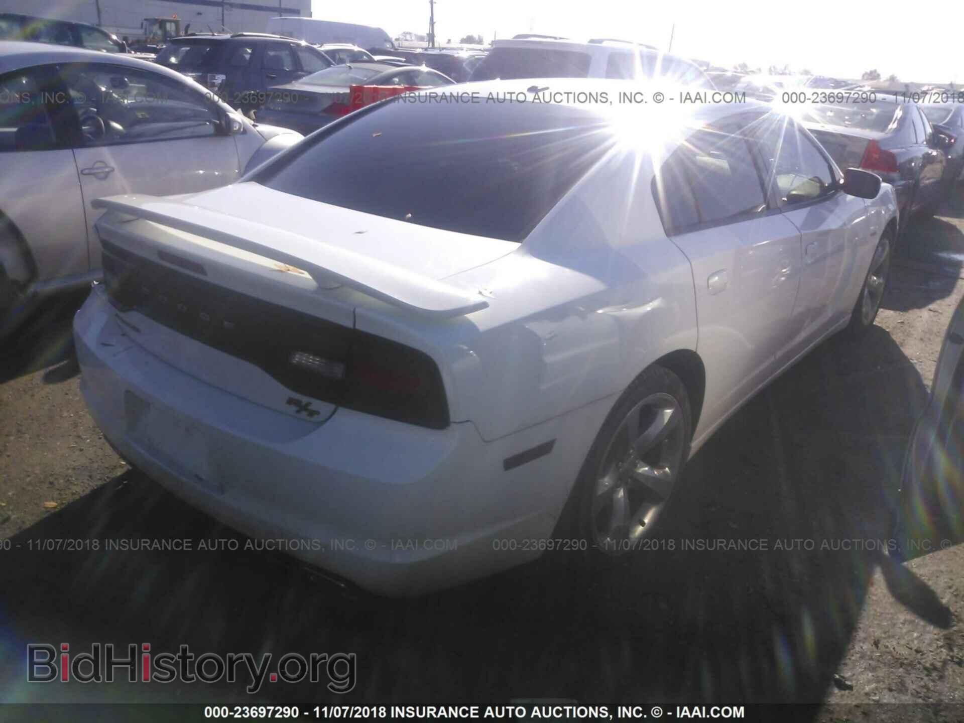 2014 Dodge Charger - VIN: 2C3CDXCT3EH140163 - Photo 4