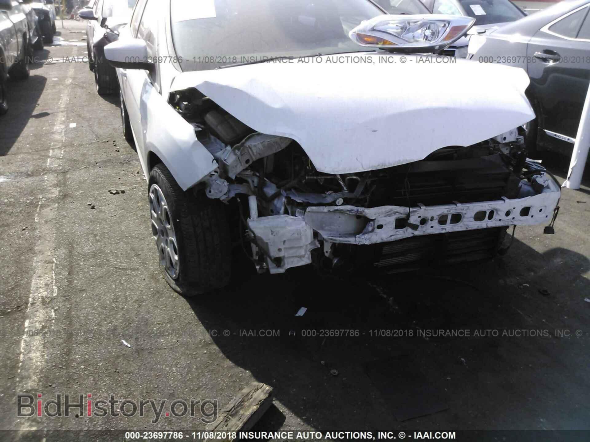 2012 Ford Focus - VIN: 1FAHP3K28CL404610 - Photo 6