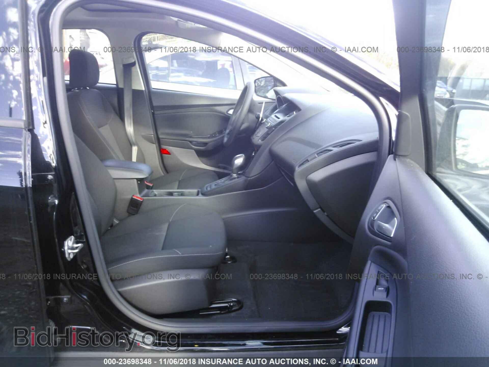 2016 Ford Focus - VIN: 1FADP3K29GL257170 - Фото 5