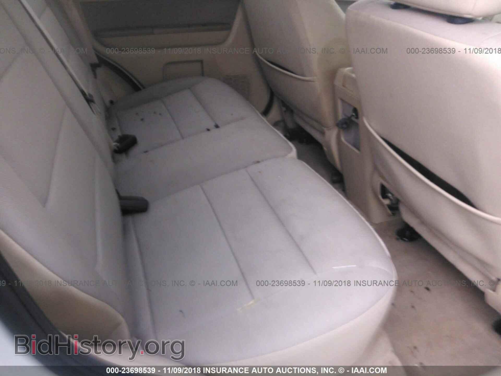 2012 Ford Escape - VIN: 1FMCU9D75CKB93022 - Photo 8