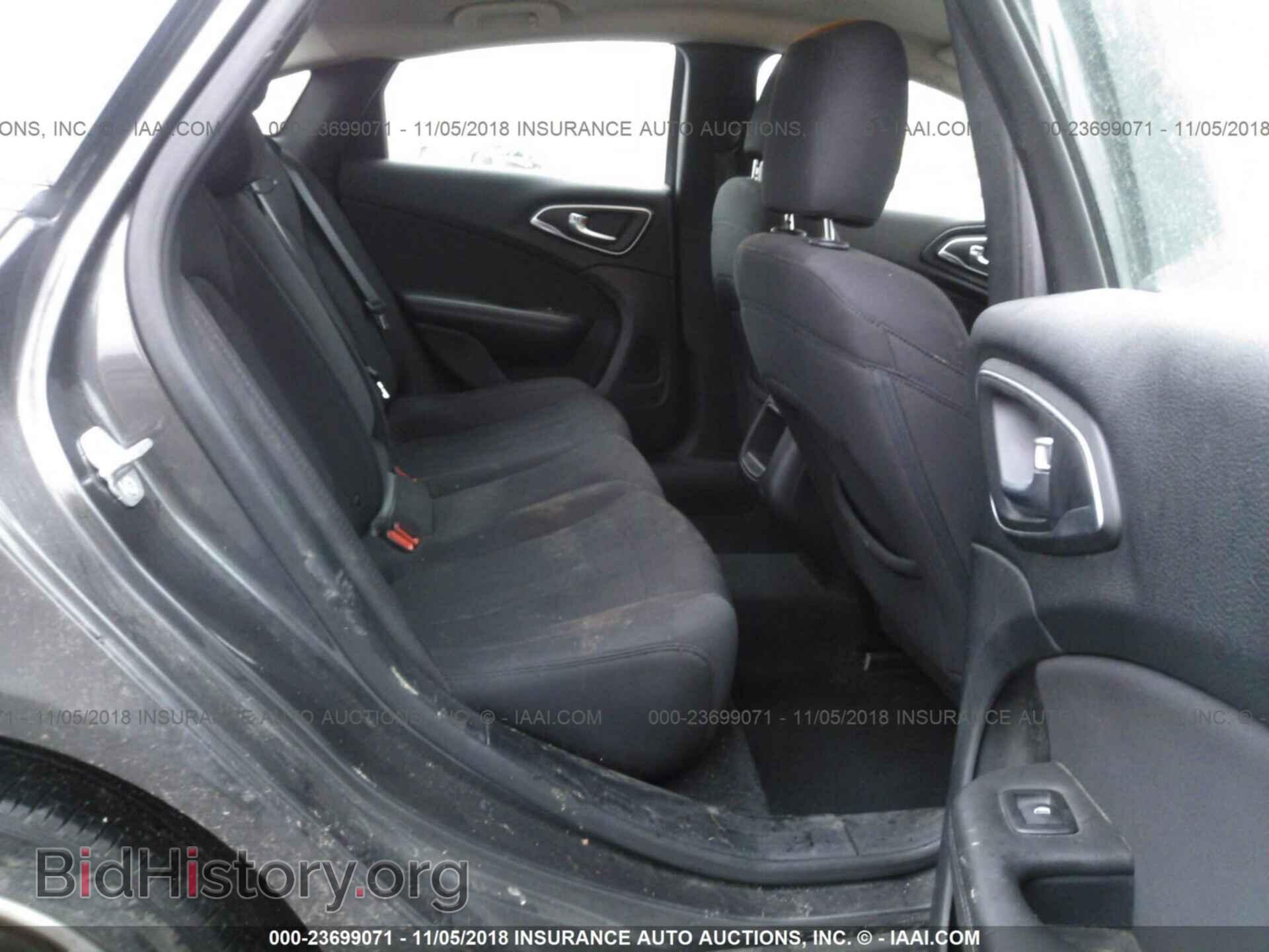 2015 Chrysler 200 - VIN: 1C3CCCAB7FN538684 - Фото 8