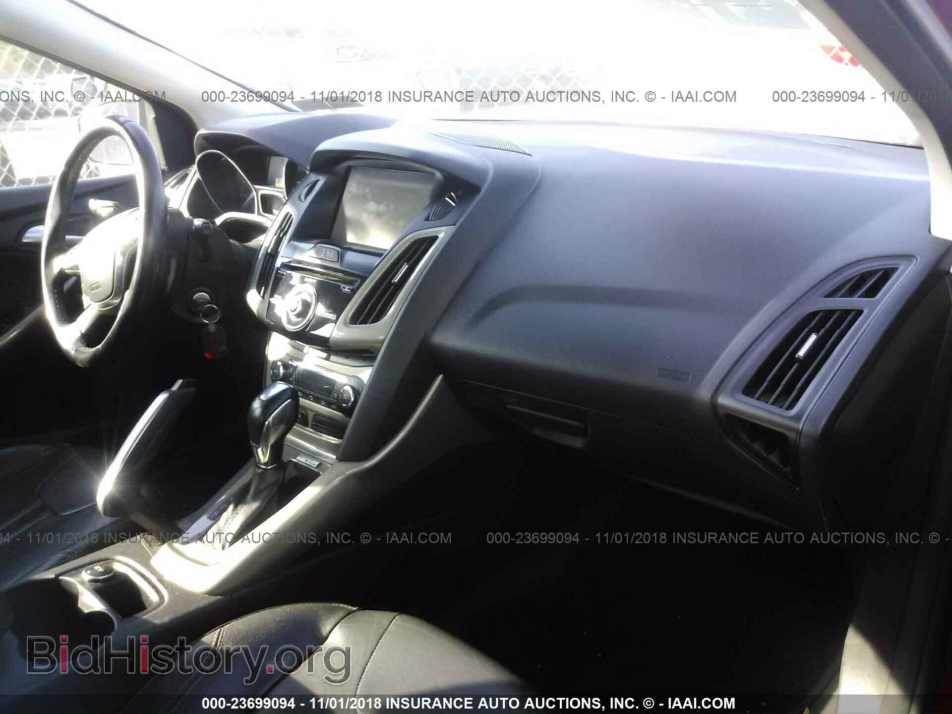 2012 Ford Focus - VIN: 1FAHP3M26CL352066 - Фото 5