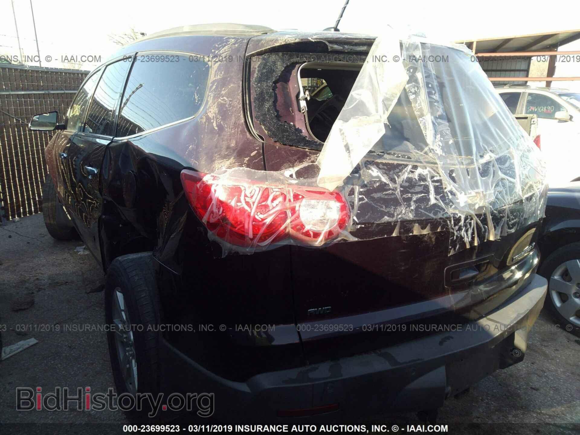 2010 CHEVROLET TRAVERSE - VIN: 1GNLVFED5AS142645 - Фото 3
