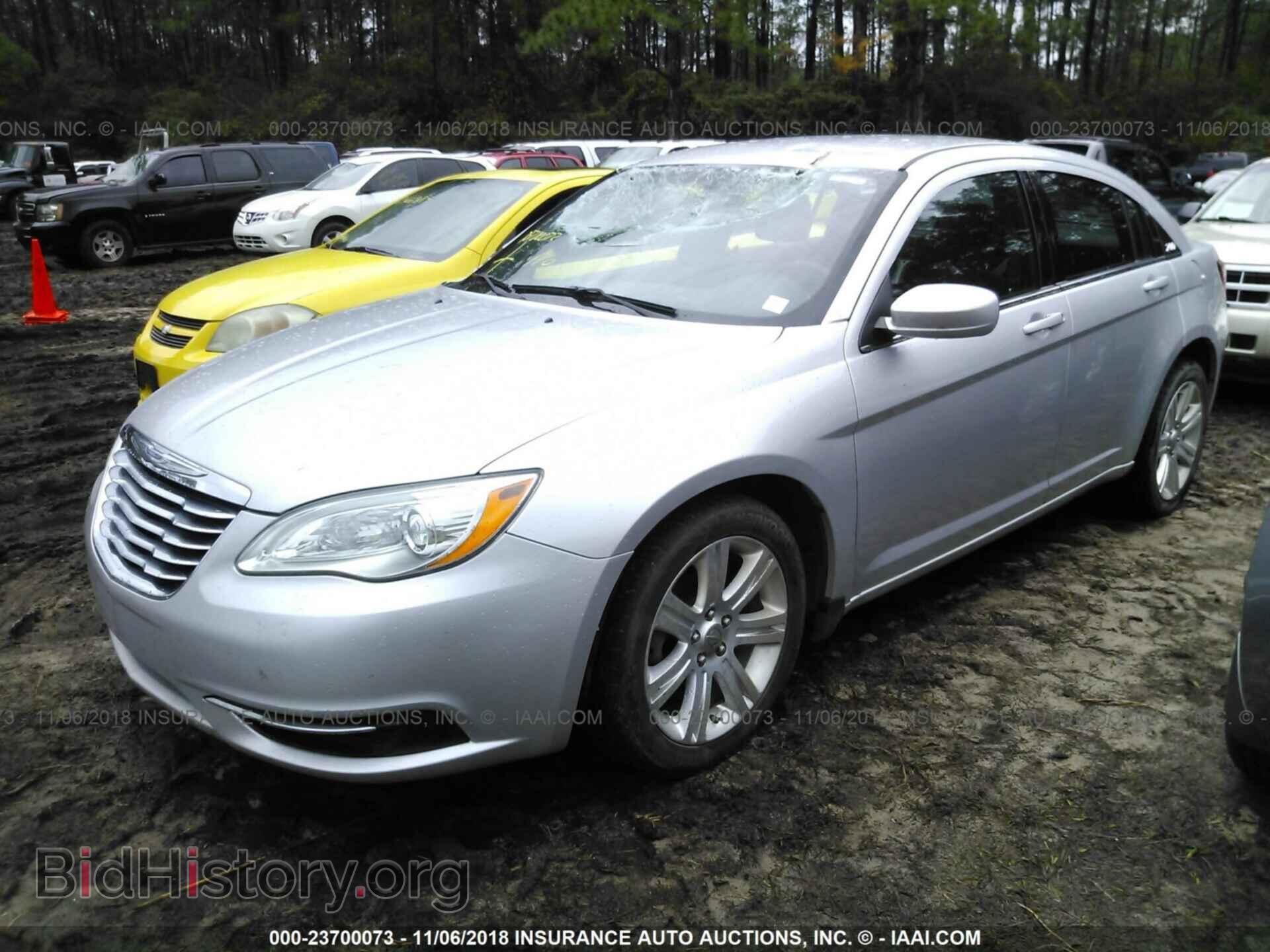 2012 Chrysler 200 - VIN: 1C3CCBBB1CN226543 - Фото 2
