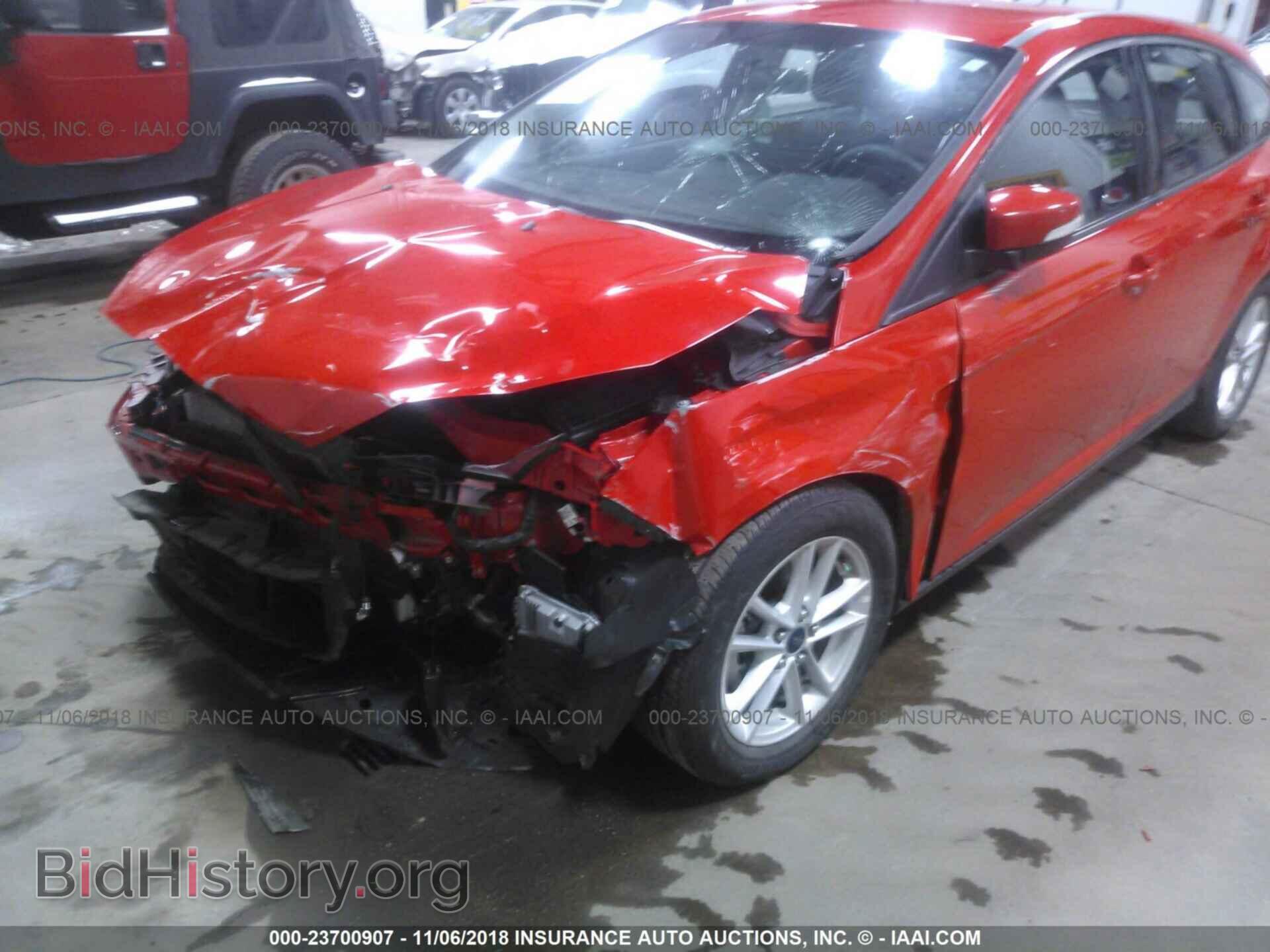 2016 Ford Focus - VIN: 1FADP3K28GL264045 - Photo 6